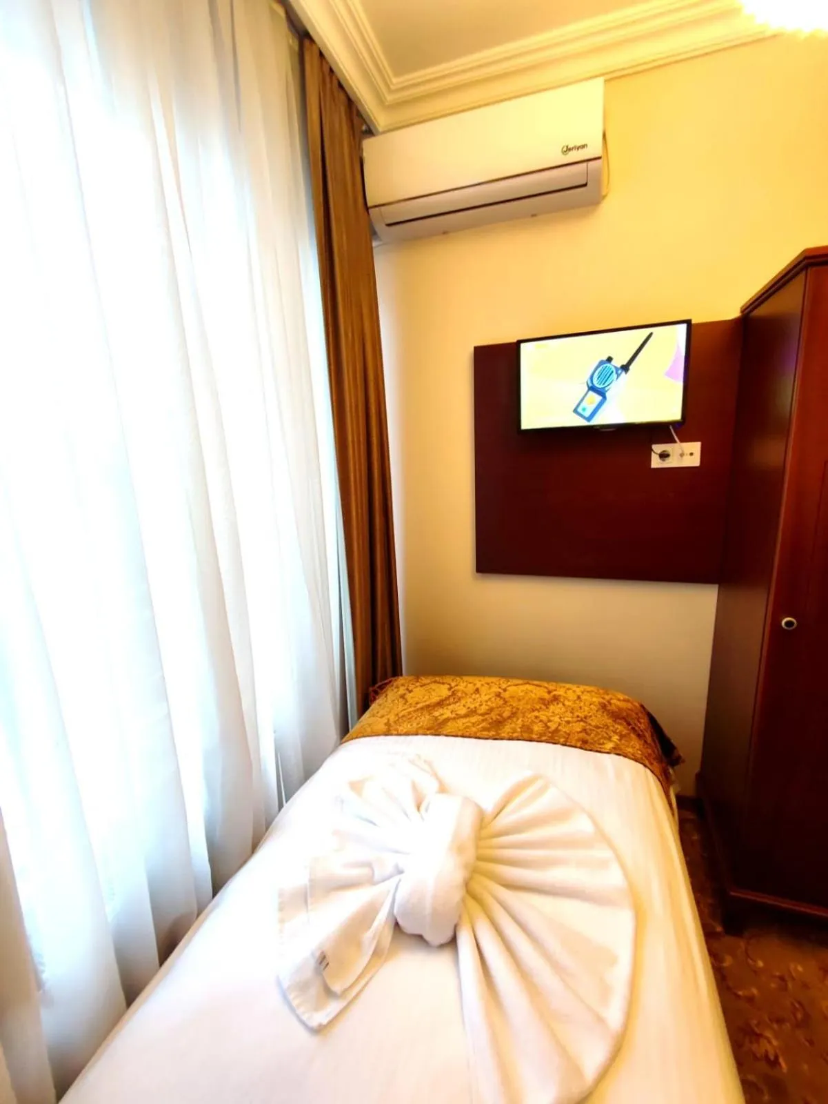 Bed in HOTEL EURO DIAMOND