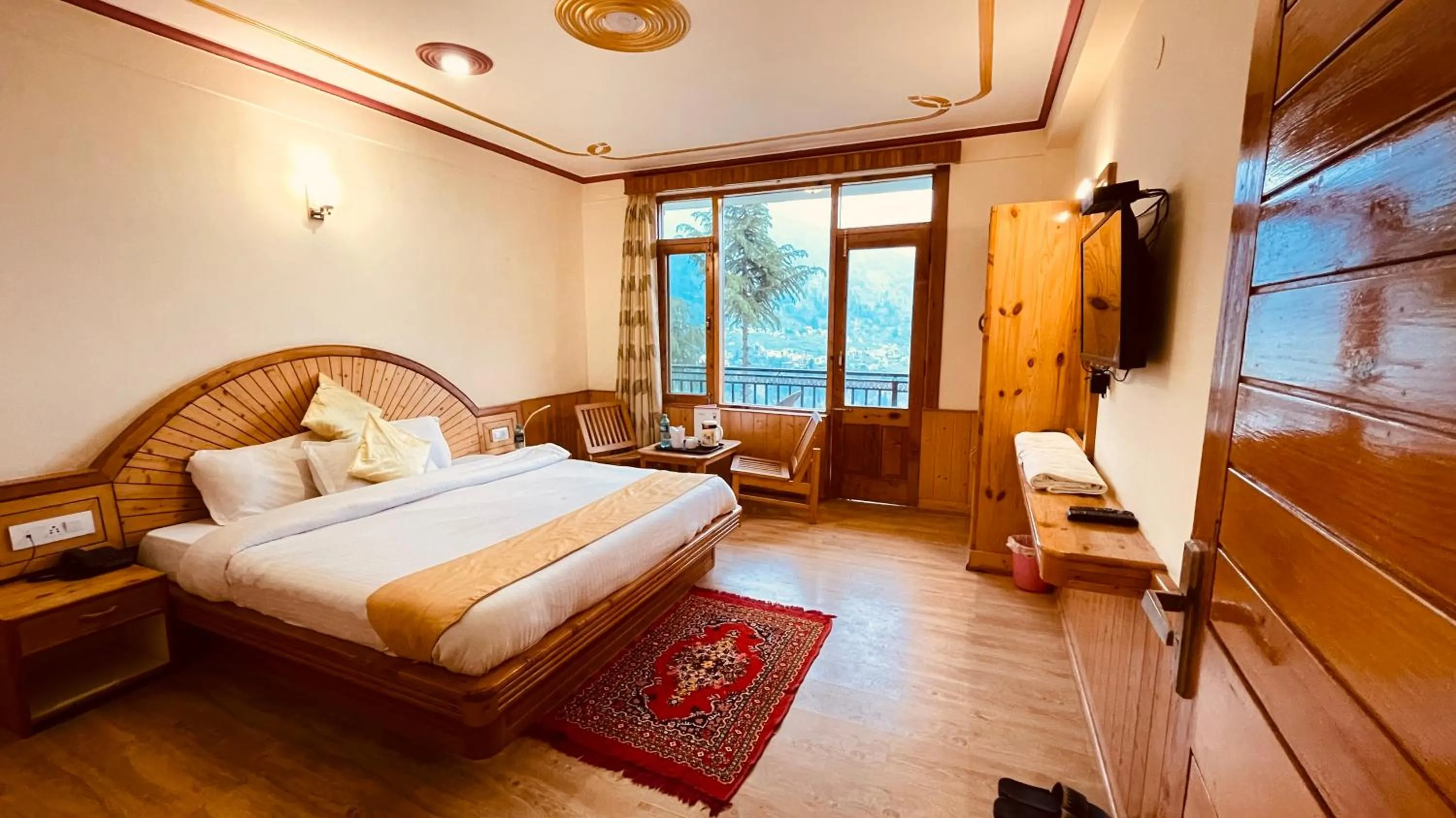 TV and multimedia, Bed in Himalayan adventure Cottages & Budget Friendly BNB Manali