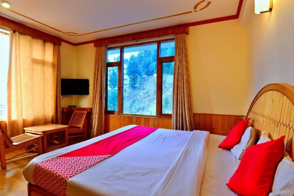 Bedroom, Bed in Himalayan adventure Cottages & Budget Friendly BNB Manali