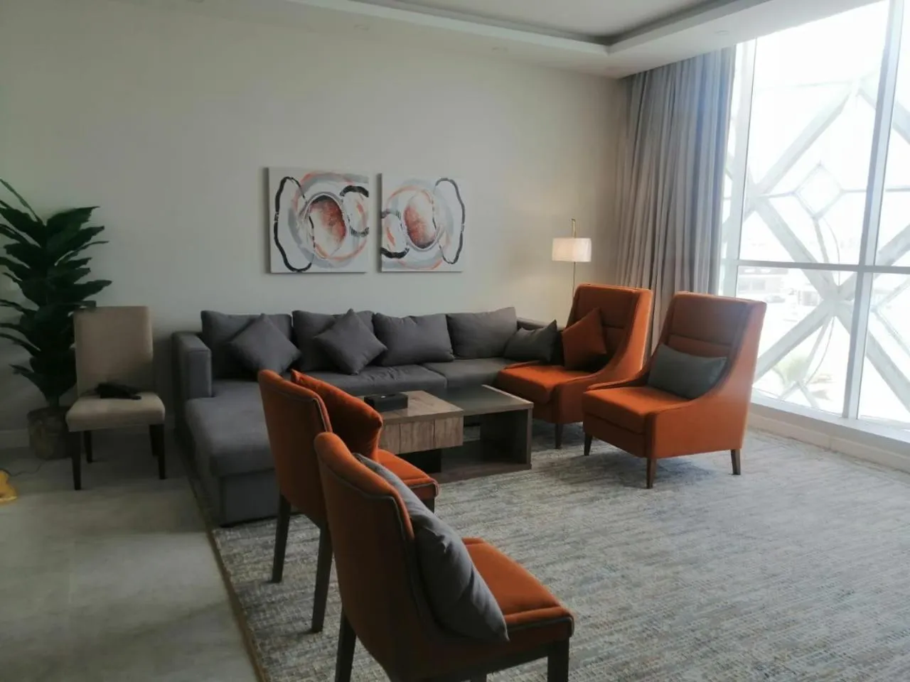 Clowzer Serviced Apartments