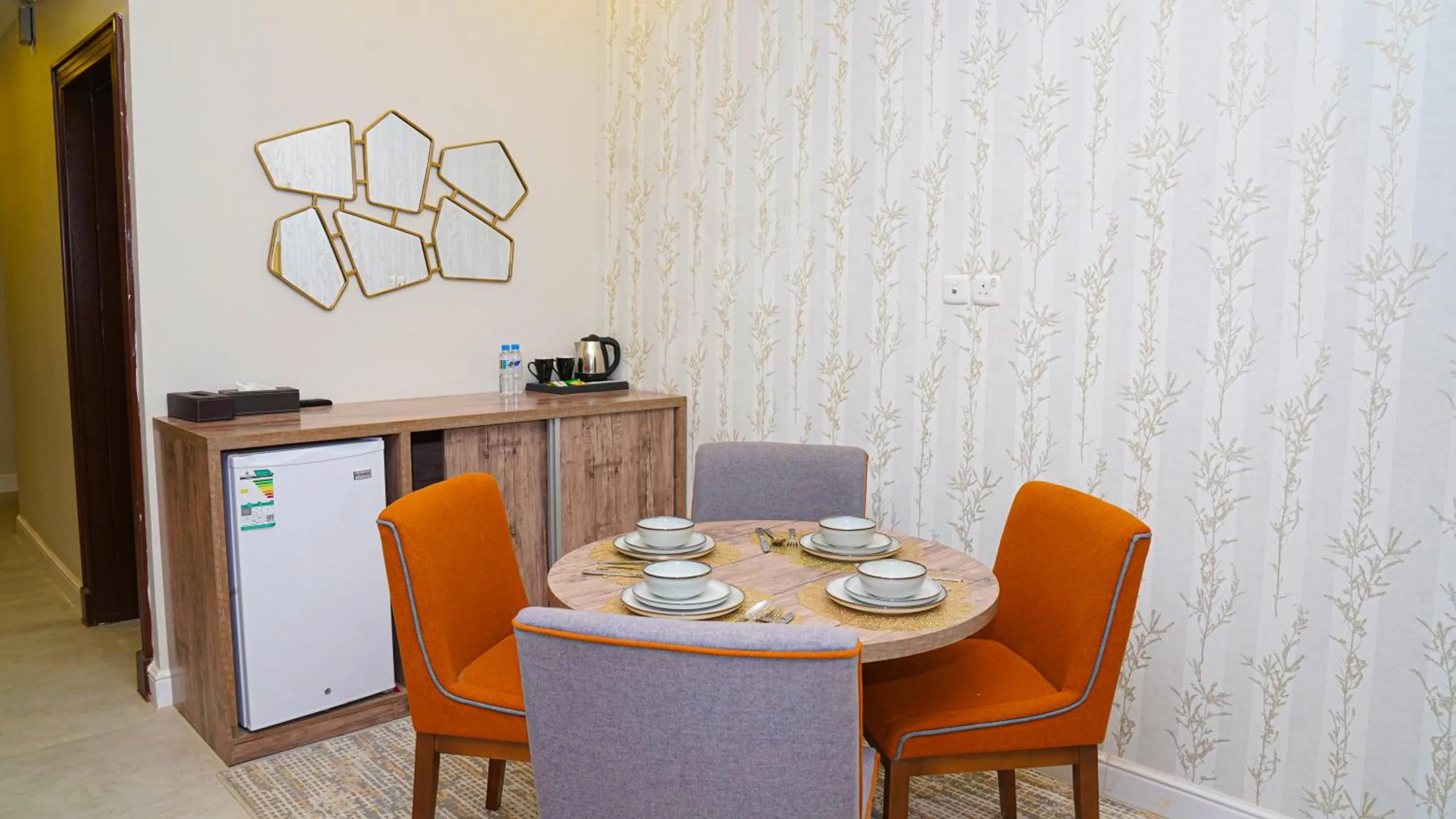 Clowzer Serviced Apartments