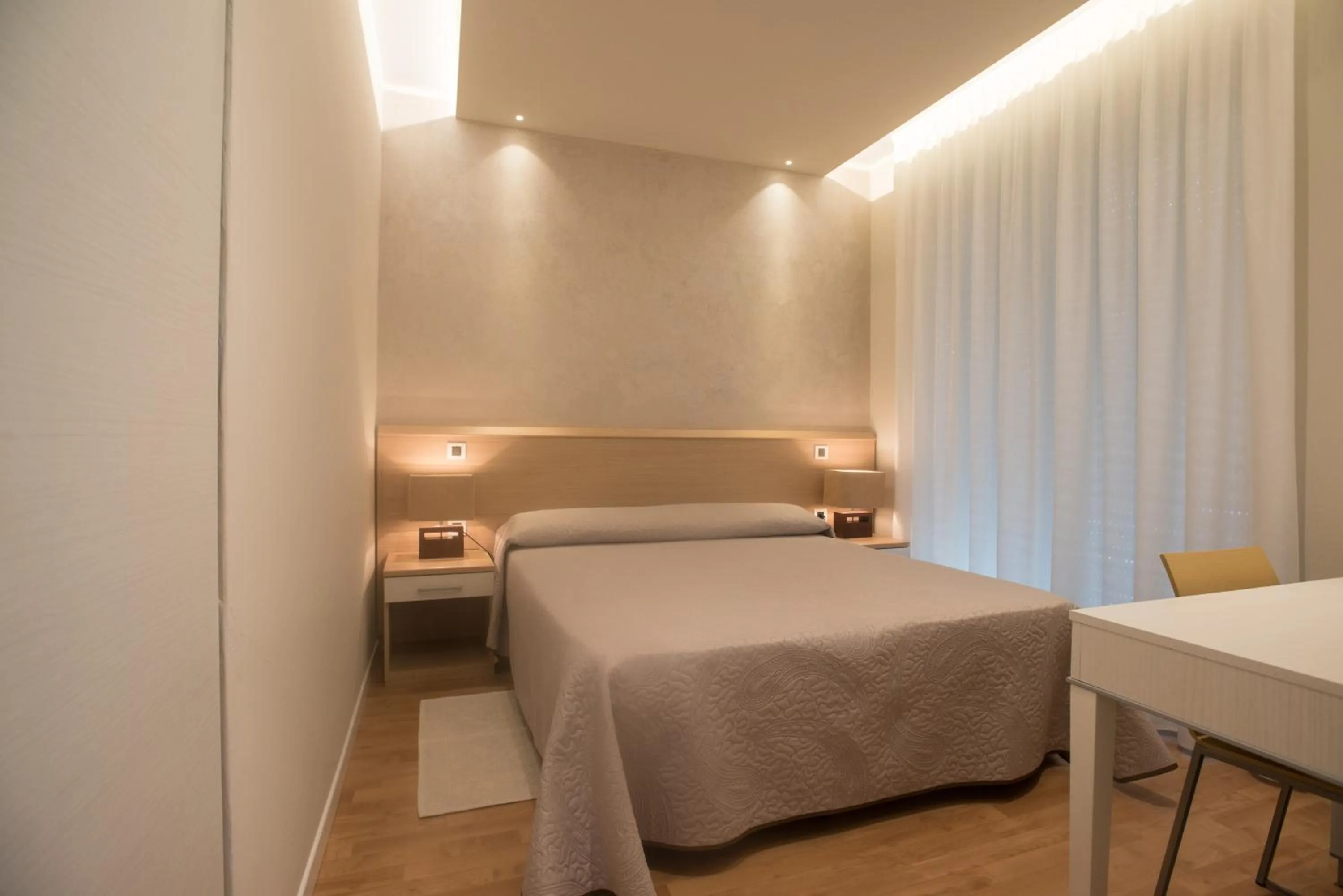 Bed in Hotel Eurovil Garni