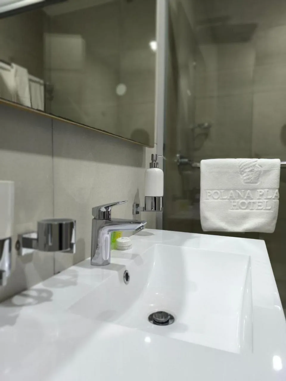 Bathroom in Polana Plaza Hotel