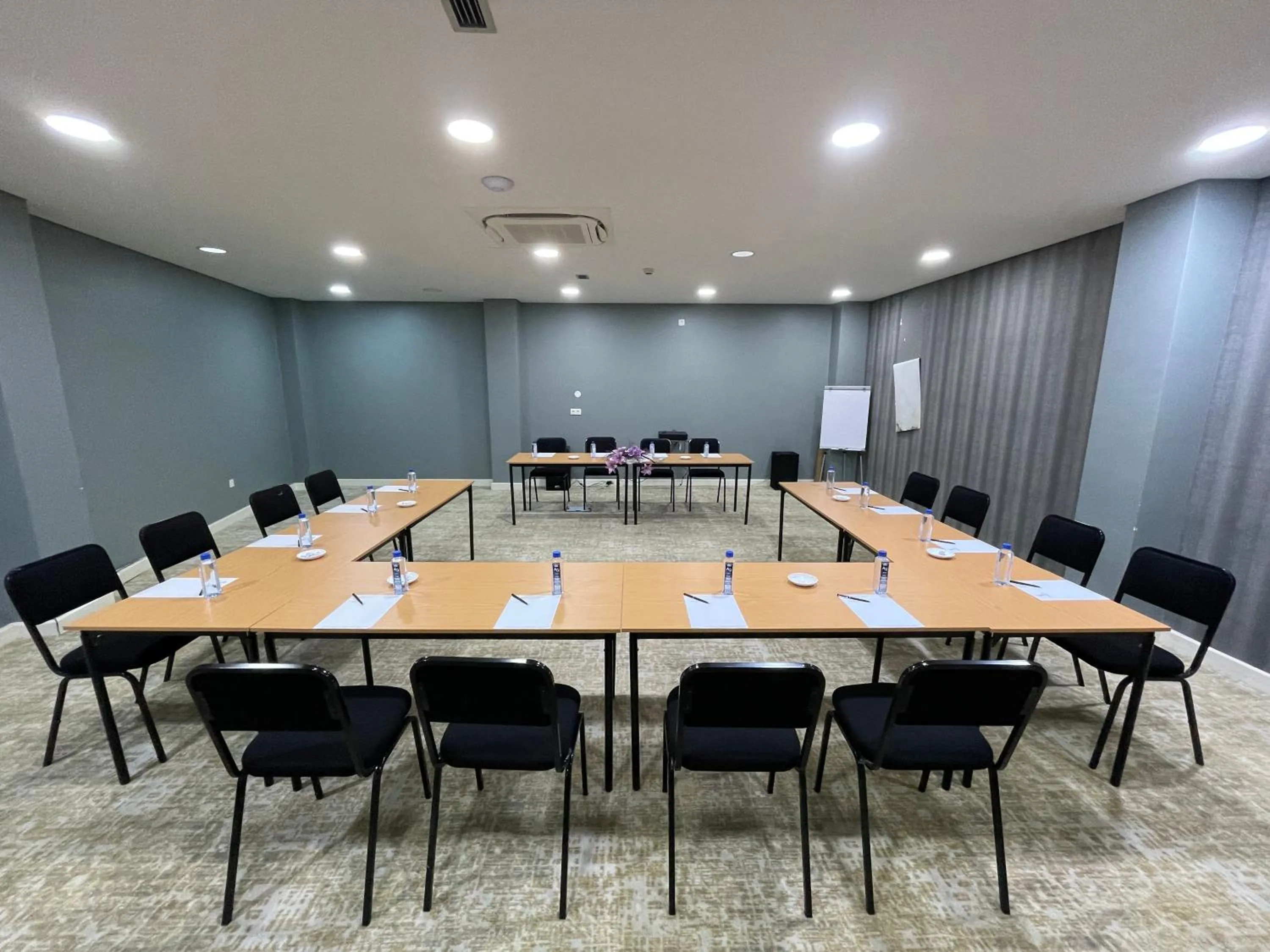 Meeting/conference room in Polana Plaza Hotel