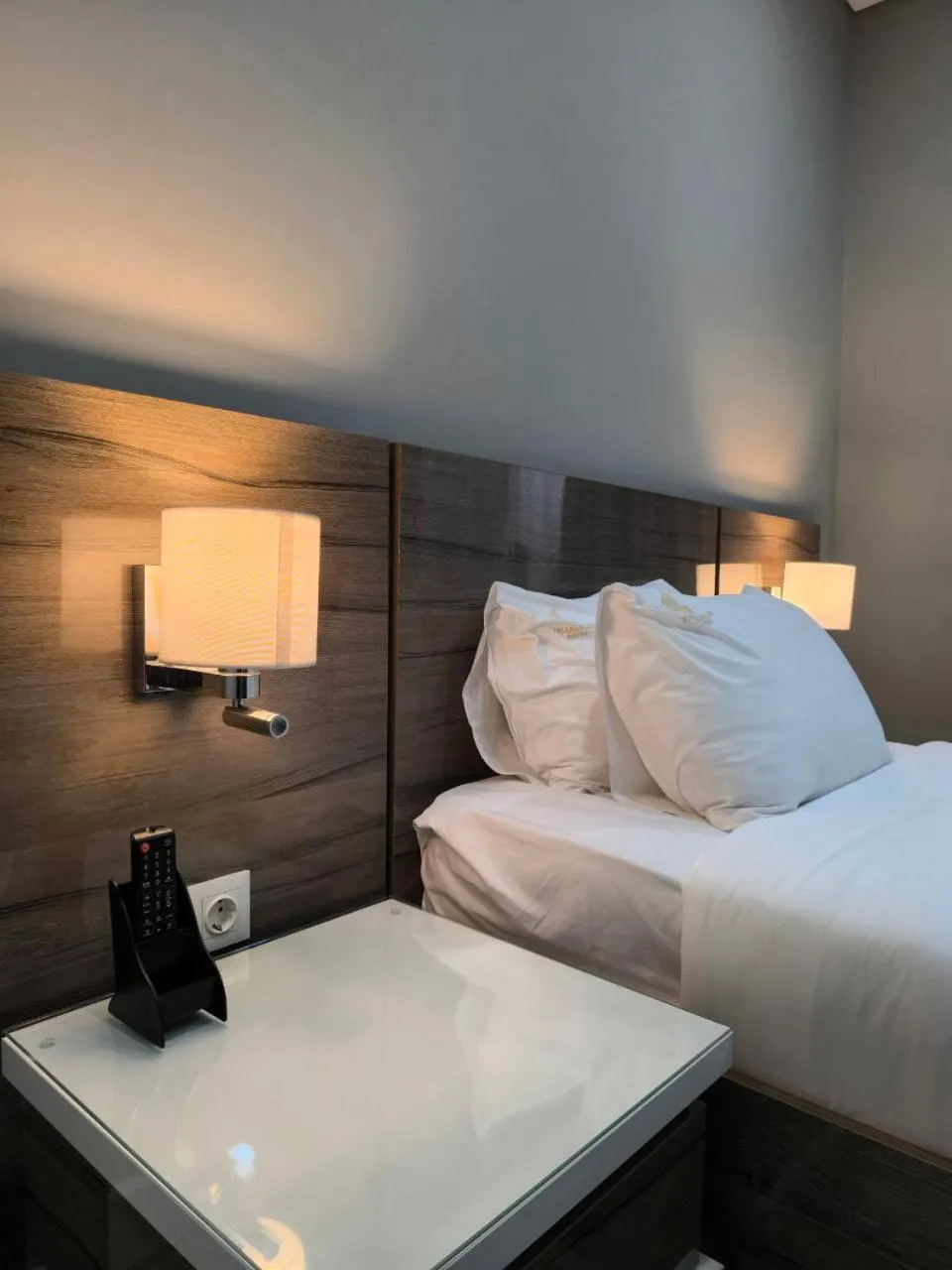 Bed in Polana Plaza Hotel