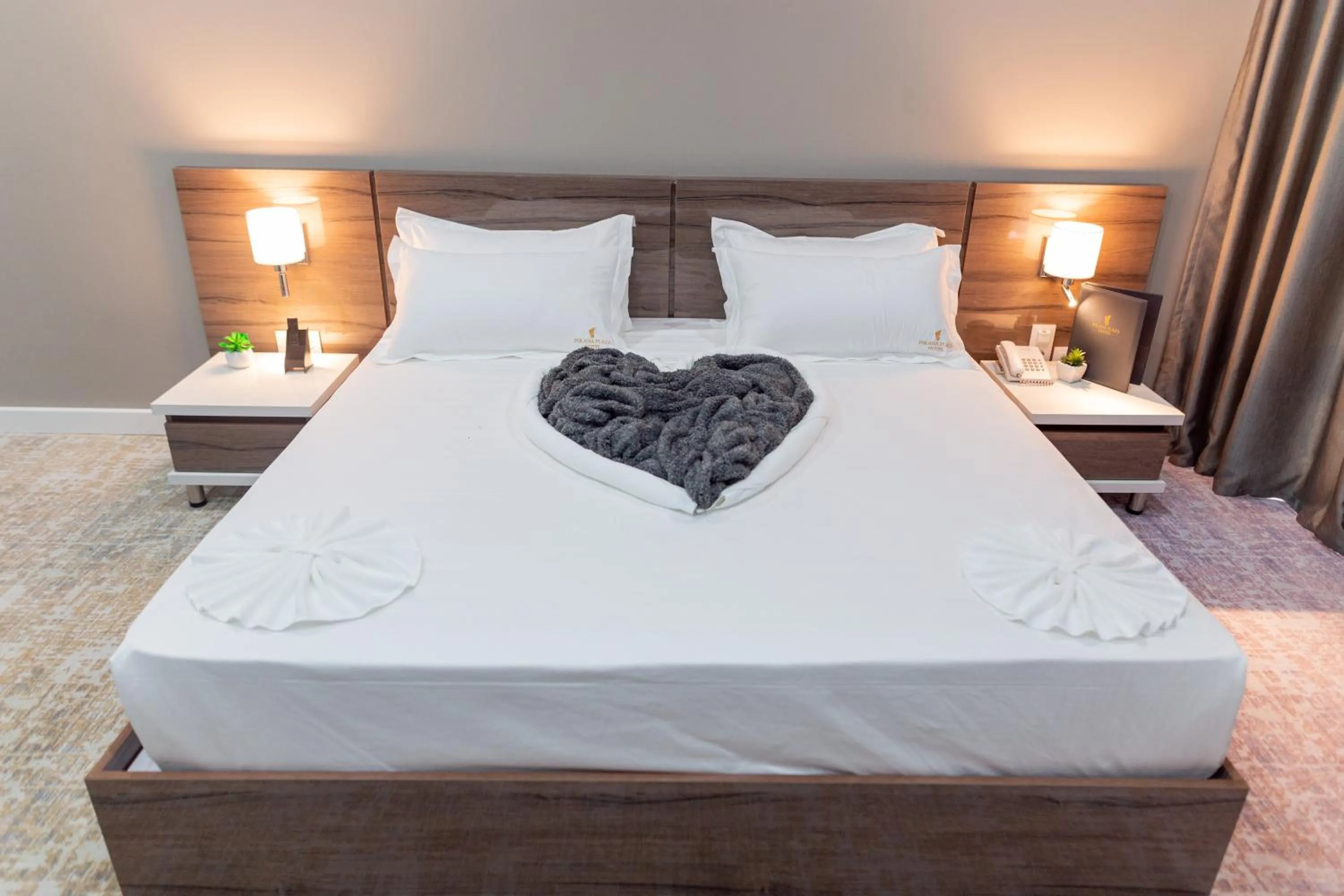 Bed in Polana Plaza Hotel