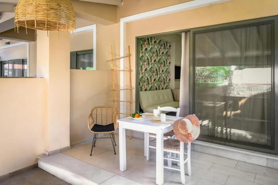 Nissi Collection Rooms