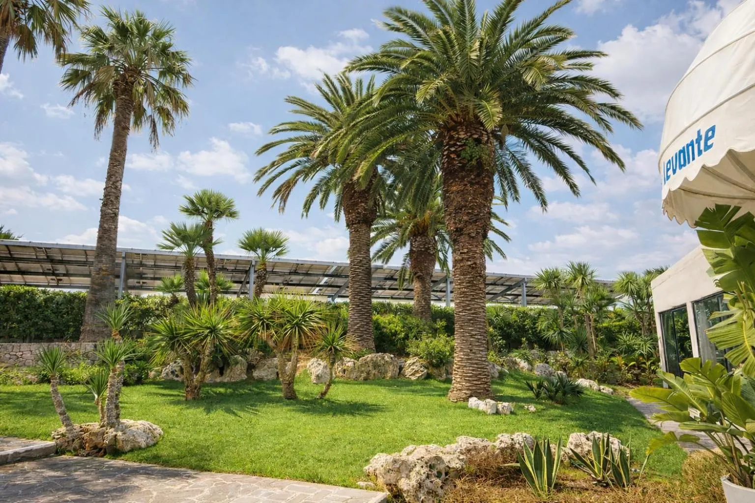 Garden in Hotel Del Levante