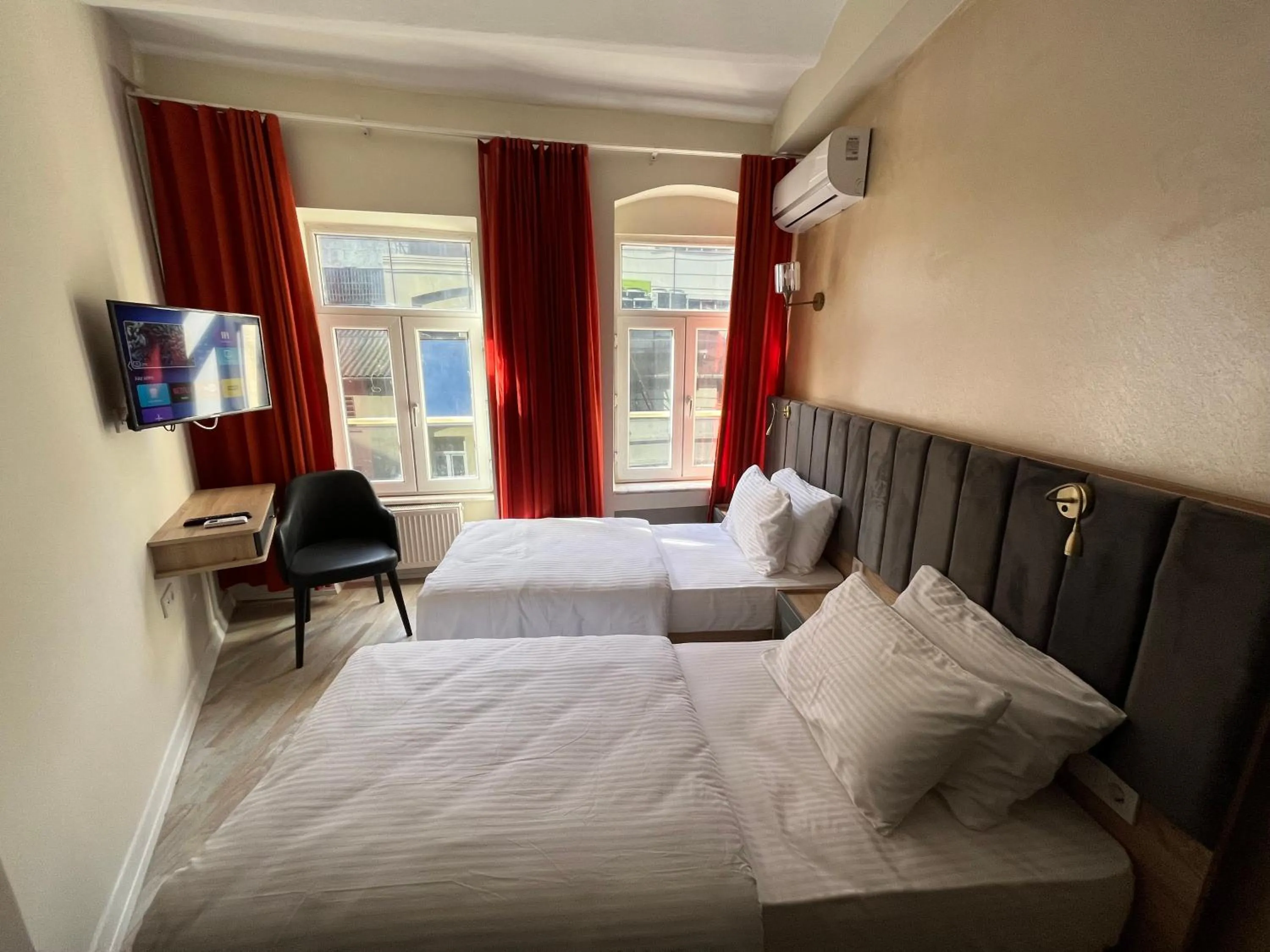 Bed in Genoa Port Hotel