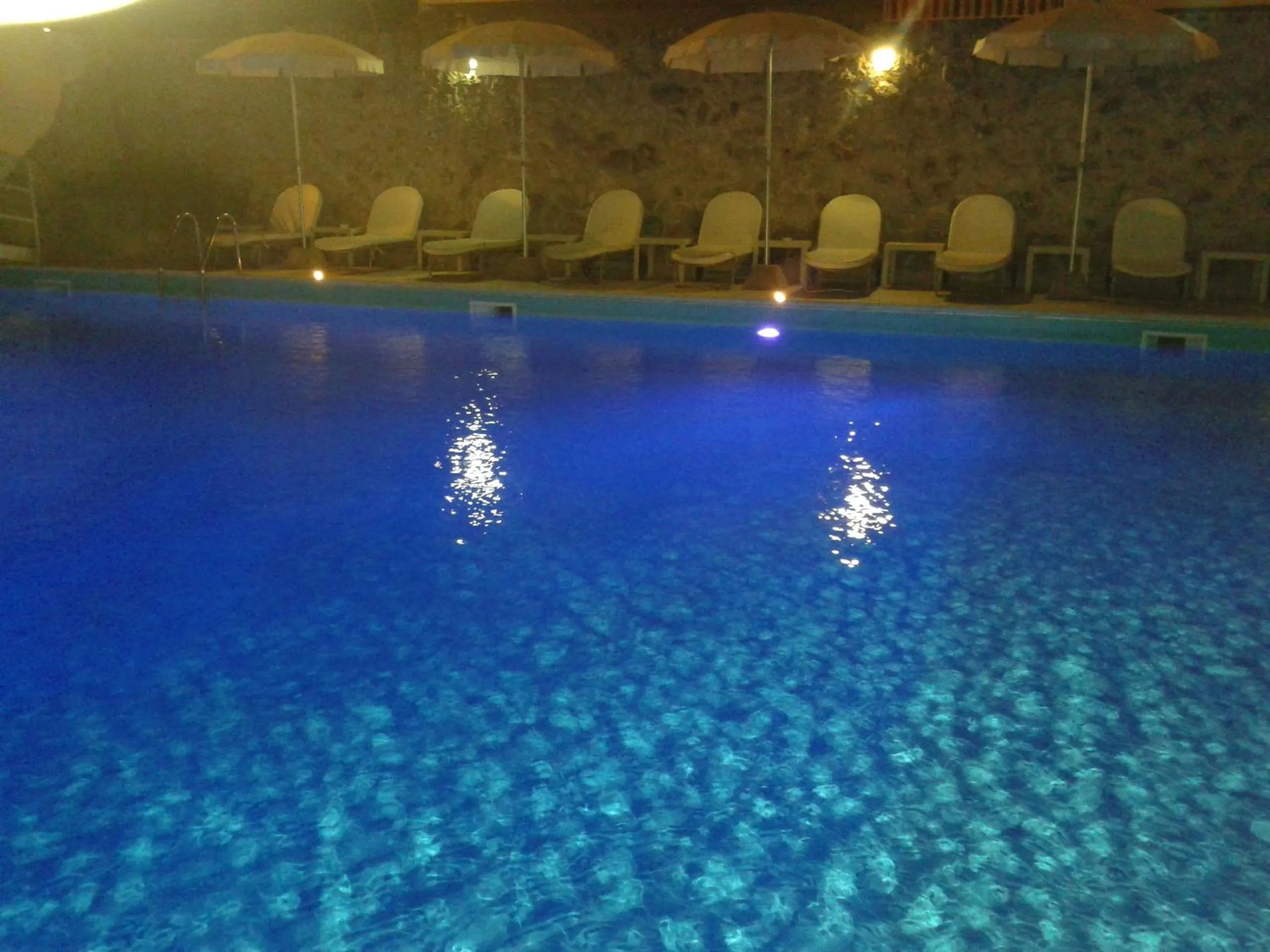 Swimming pool in Hotel Degli Haethey