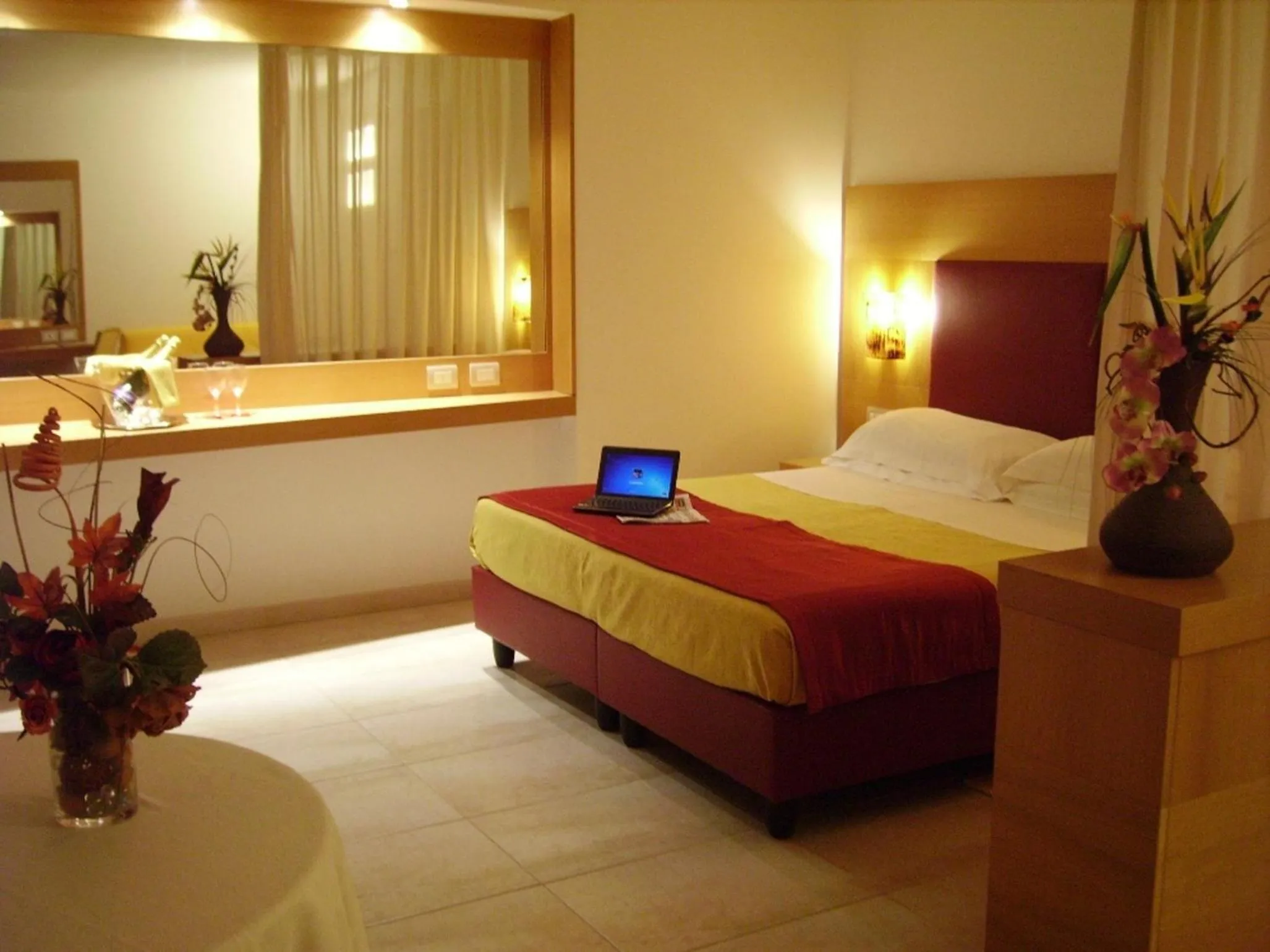 Photo of the whole room, Bed in Hotel Degli Haethey