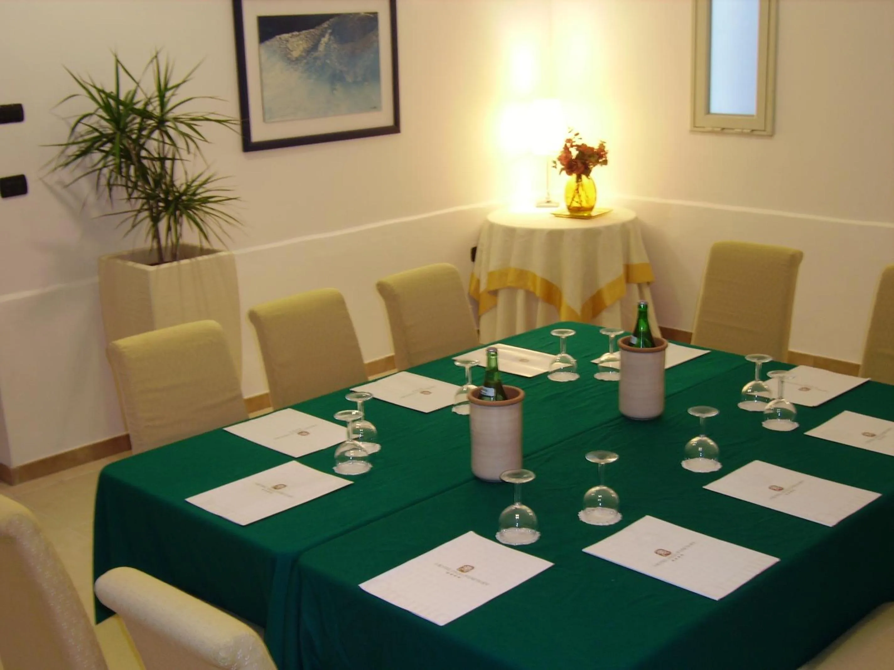 Business facilities in Hotel Degli Haethey