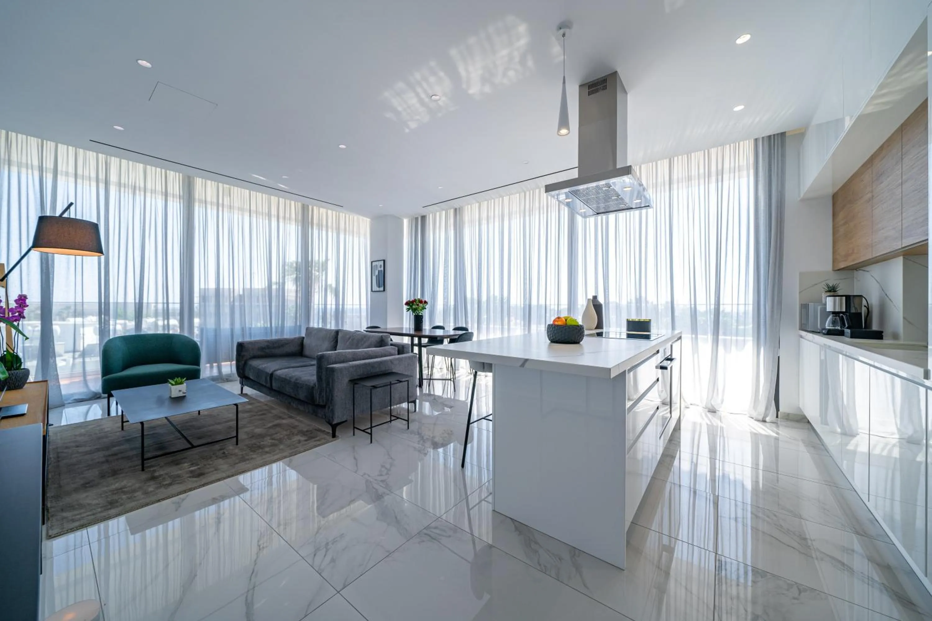 Kitchen or kitchenette in The Palmiers