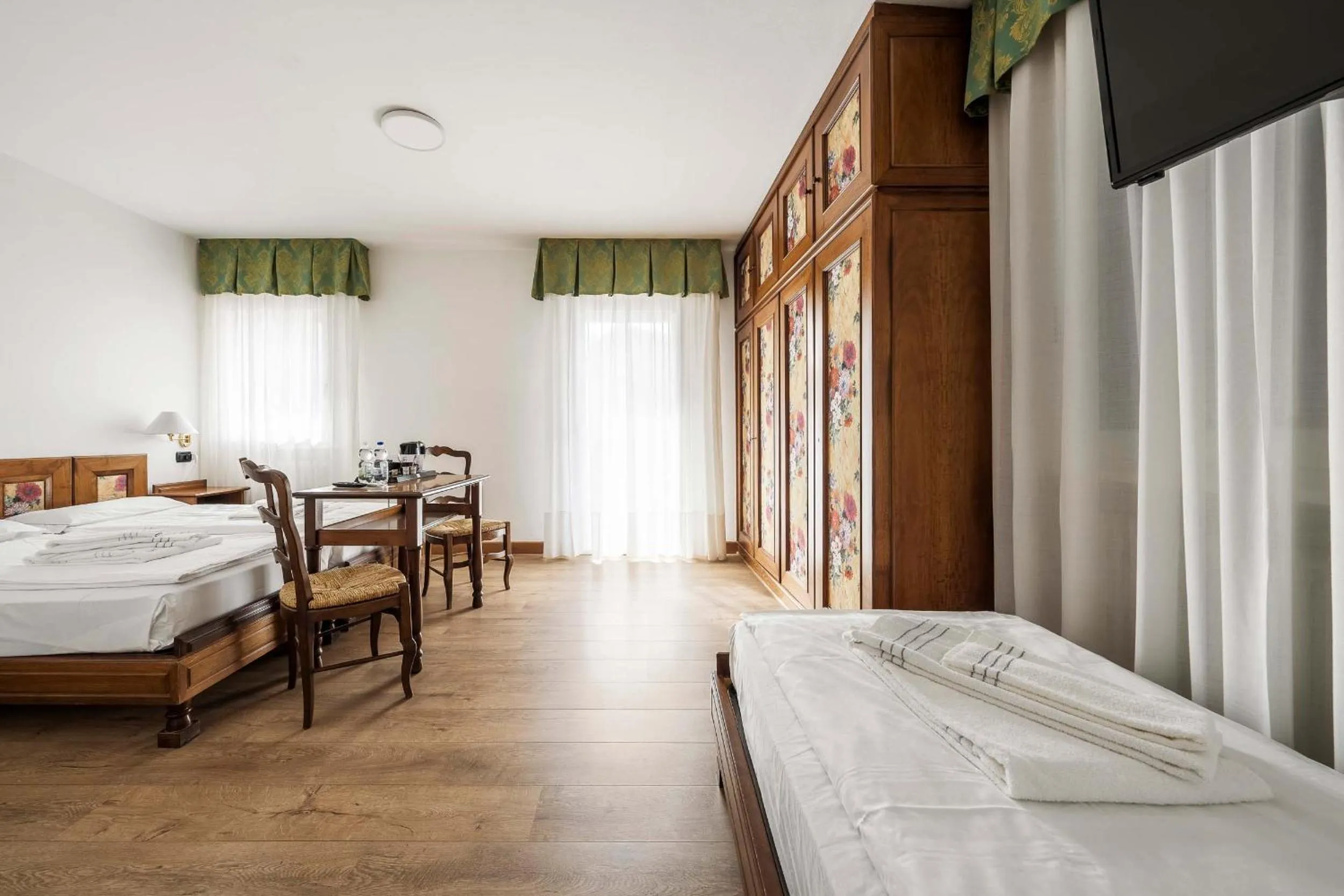 Photo of the whole room, Bed in Hotel Olimpia