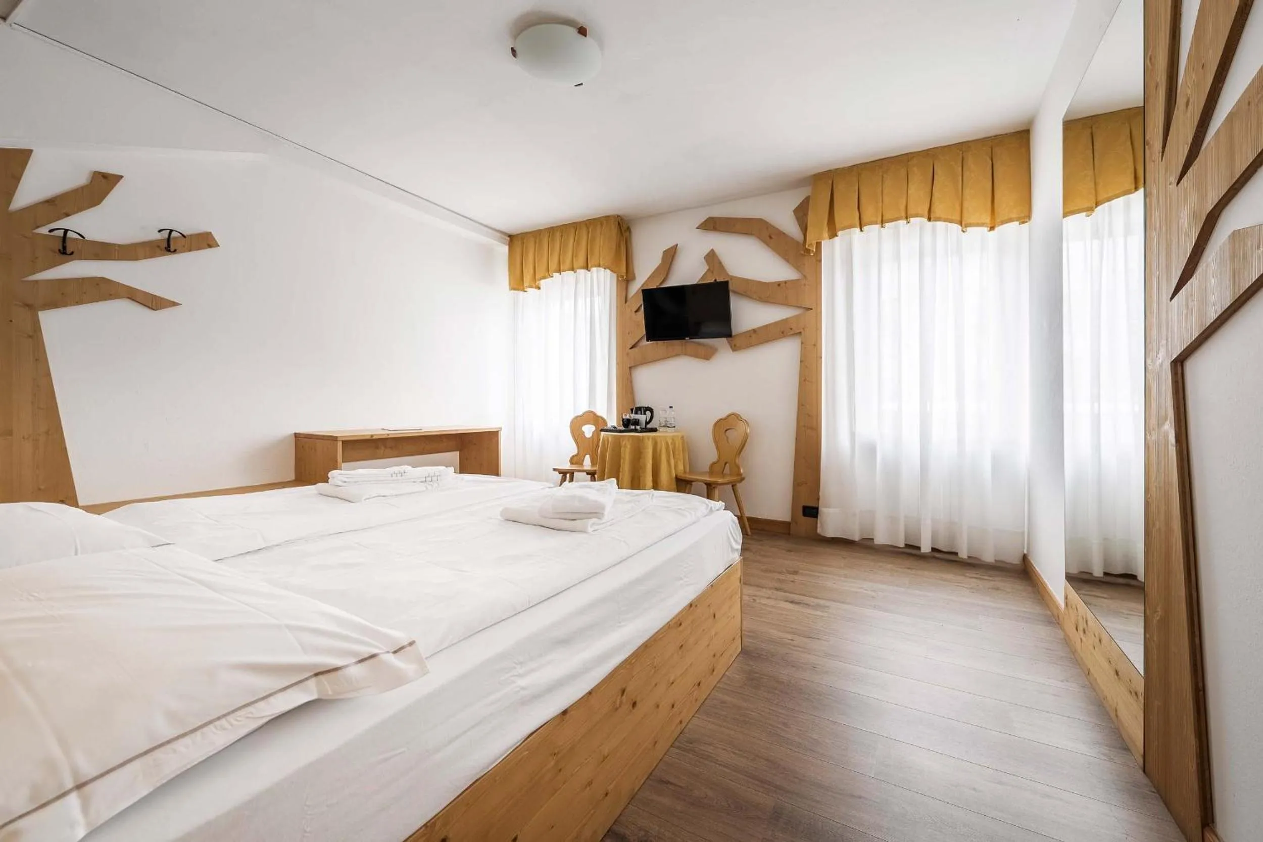 Bedroom, Bed in Hotel Olimpia