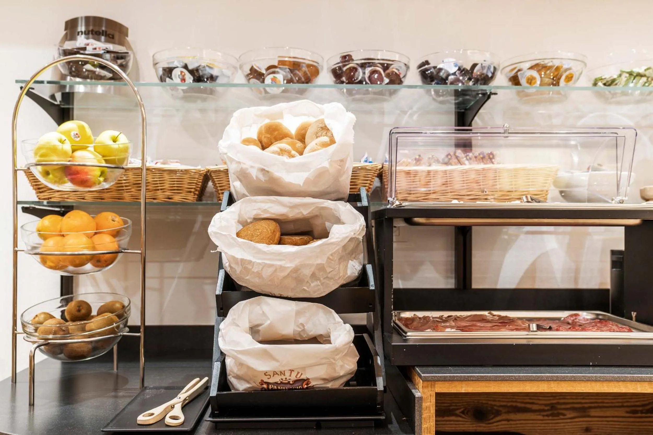 Breakfast in Hotel Olimpia