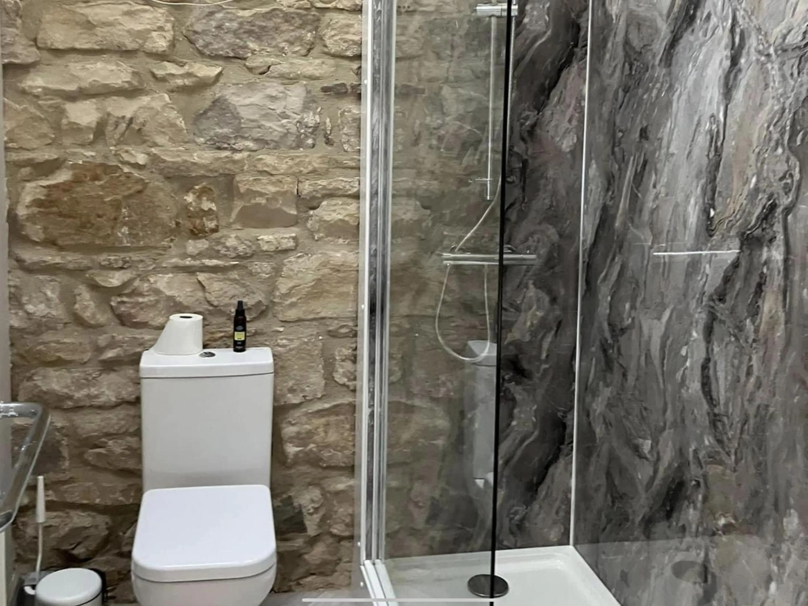 Shower in Bird In Bush Elsdon