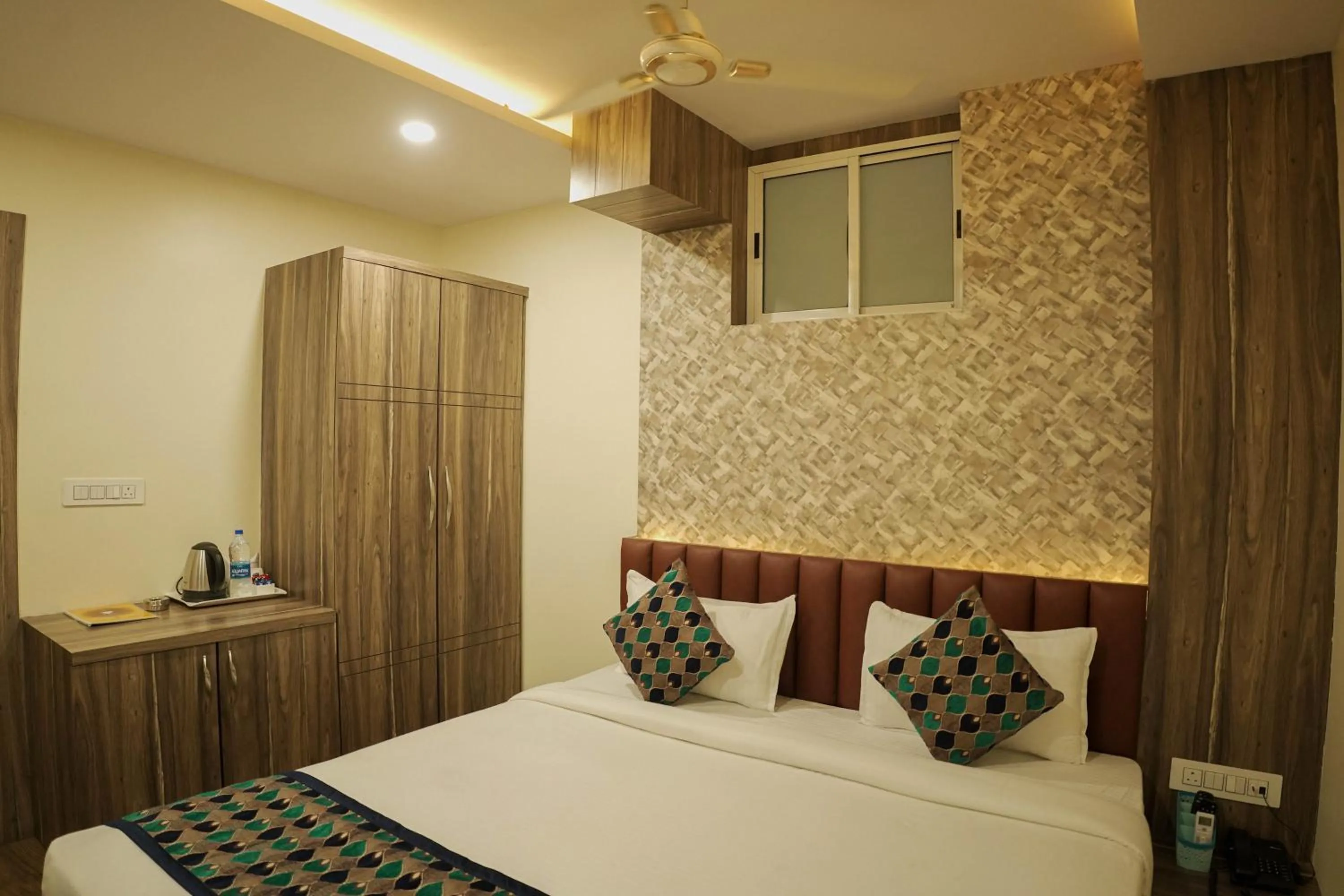Bedroom, Bed in Hotel Grand Residency