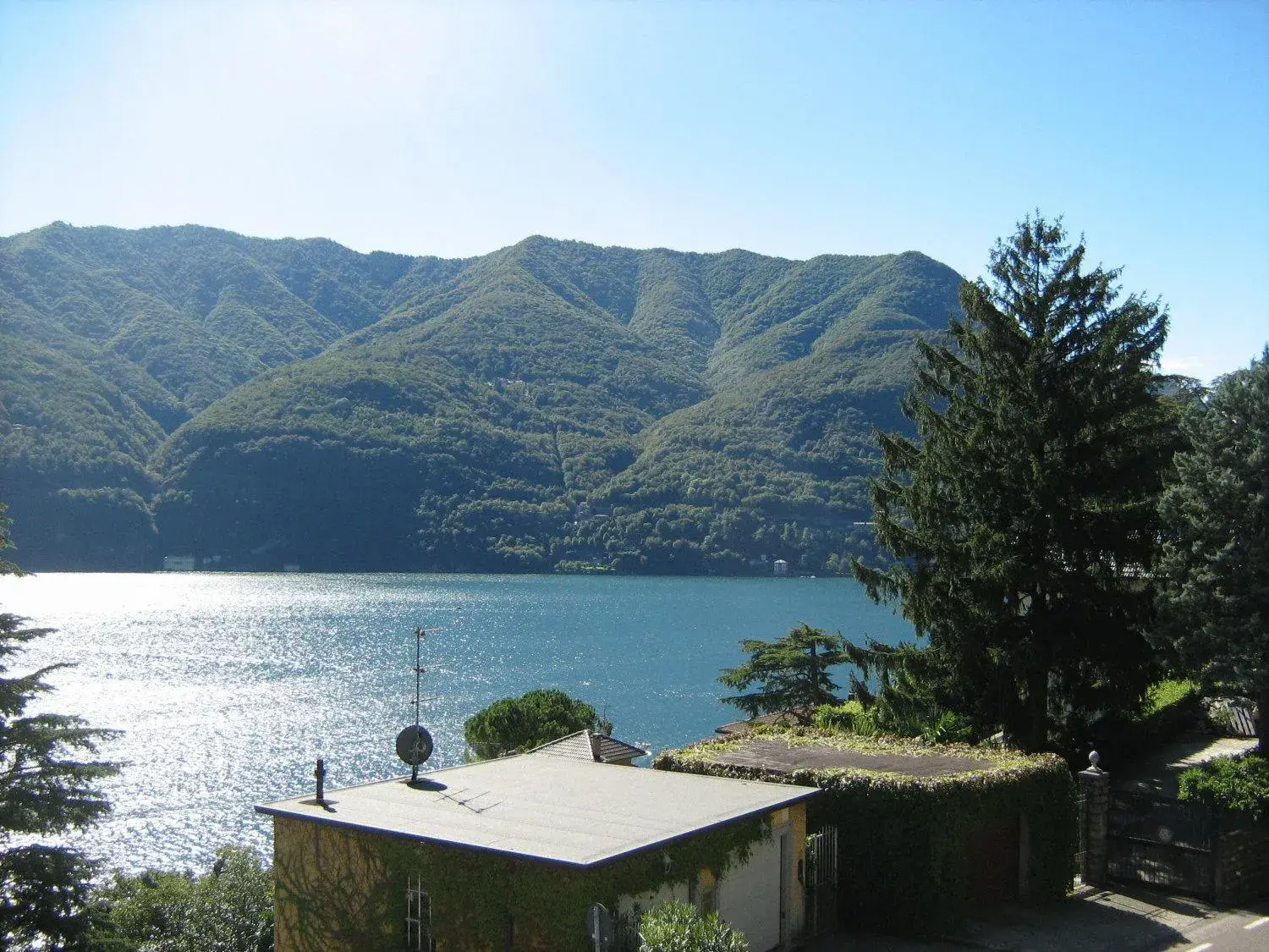 Double Room with Lake View in Hotel San Marino Double Room with Lake View in Hotel San Marino