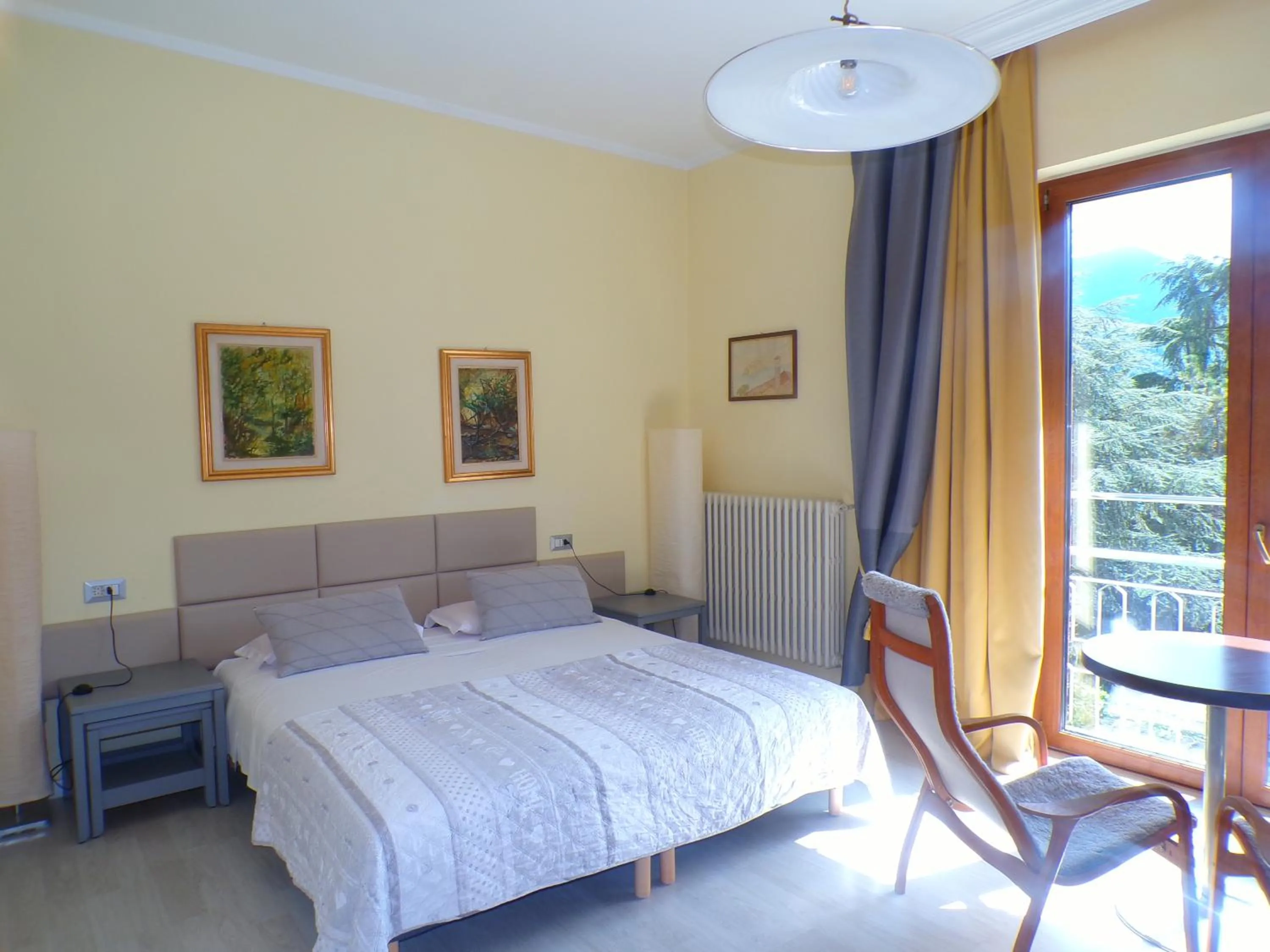 Bed in Hotel San Marino