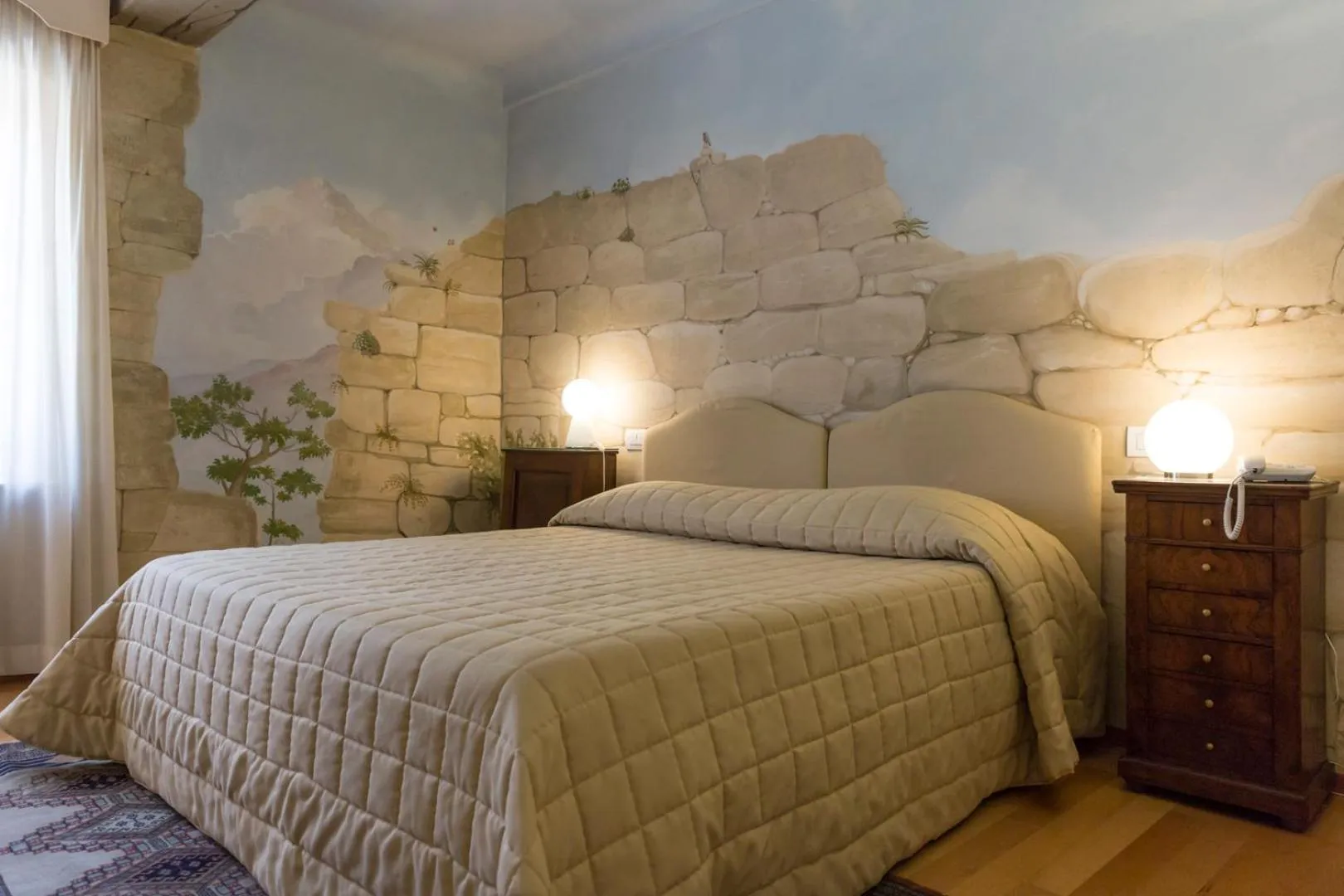 Photo of the whole room, Bed in Hotel Alla Corte degli Angeli