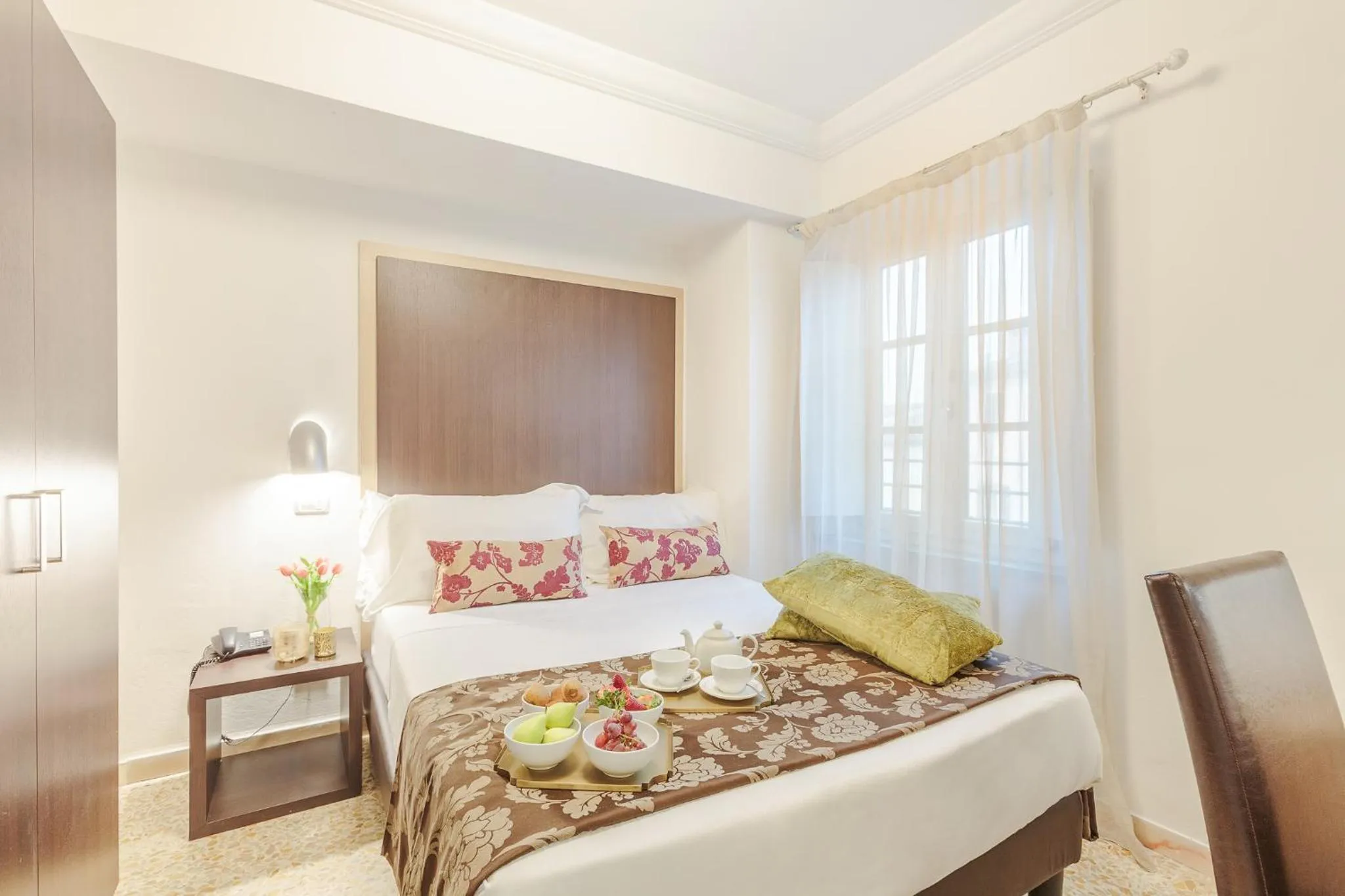 View (from property/room), Bed in Hotel Hambros - Il Parco in Villa Banchieri