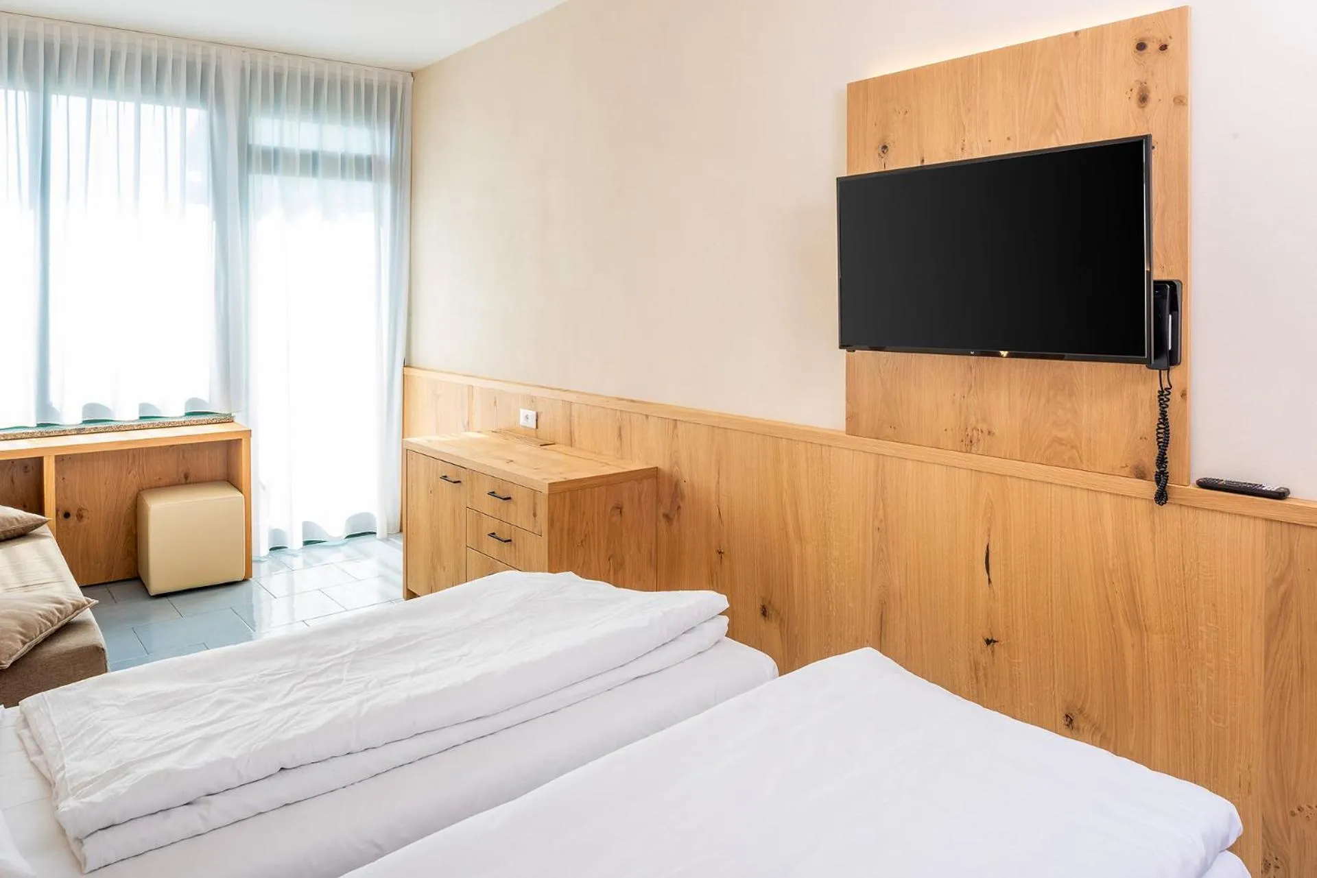 TV and multimedia, Bed in Centro Vacanze La Limonaia