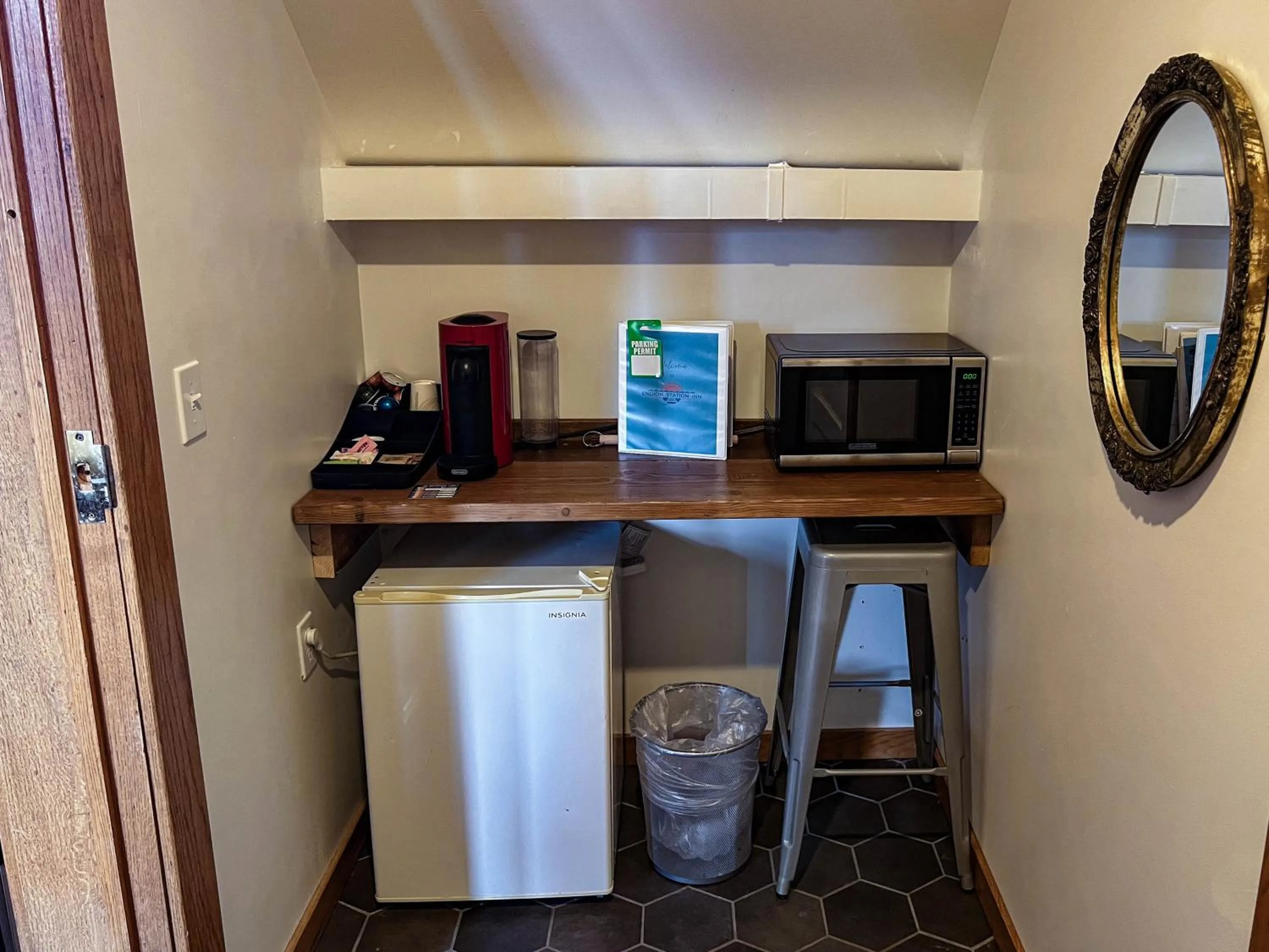 minibar in Endion Inn