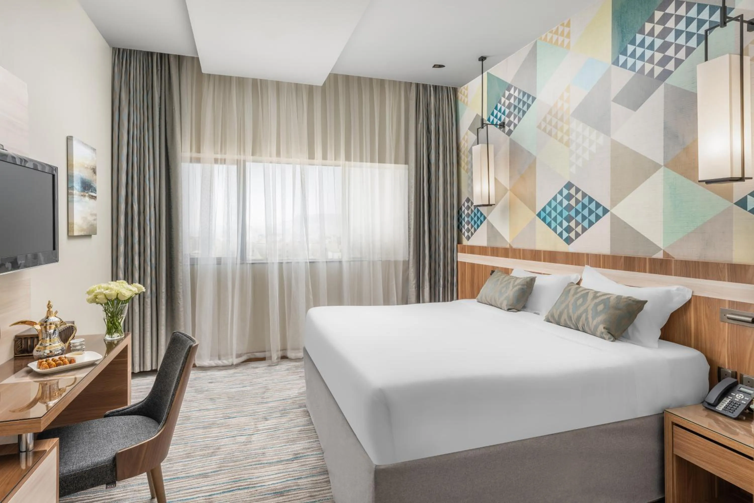 Bedroom, Bed in Roots Hotel