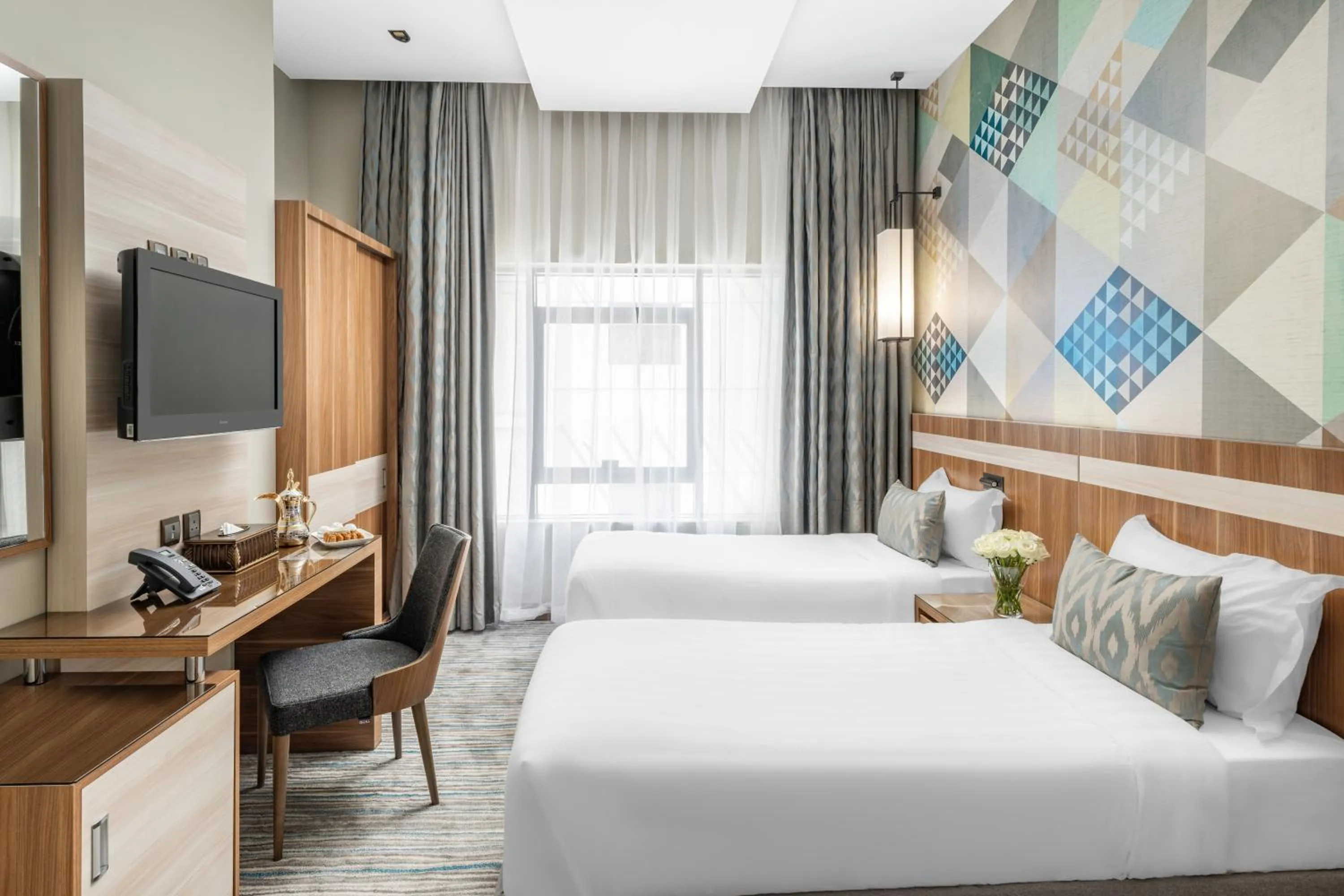 Bedroom, Bed in Roots Hotel