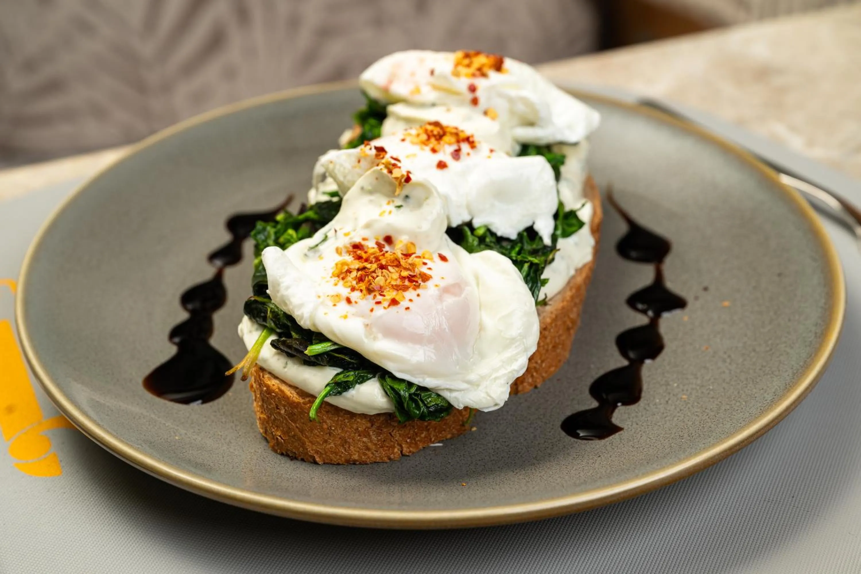 Restaurant/places to eat in Roots Hotel