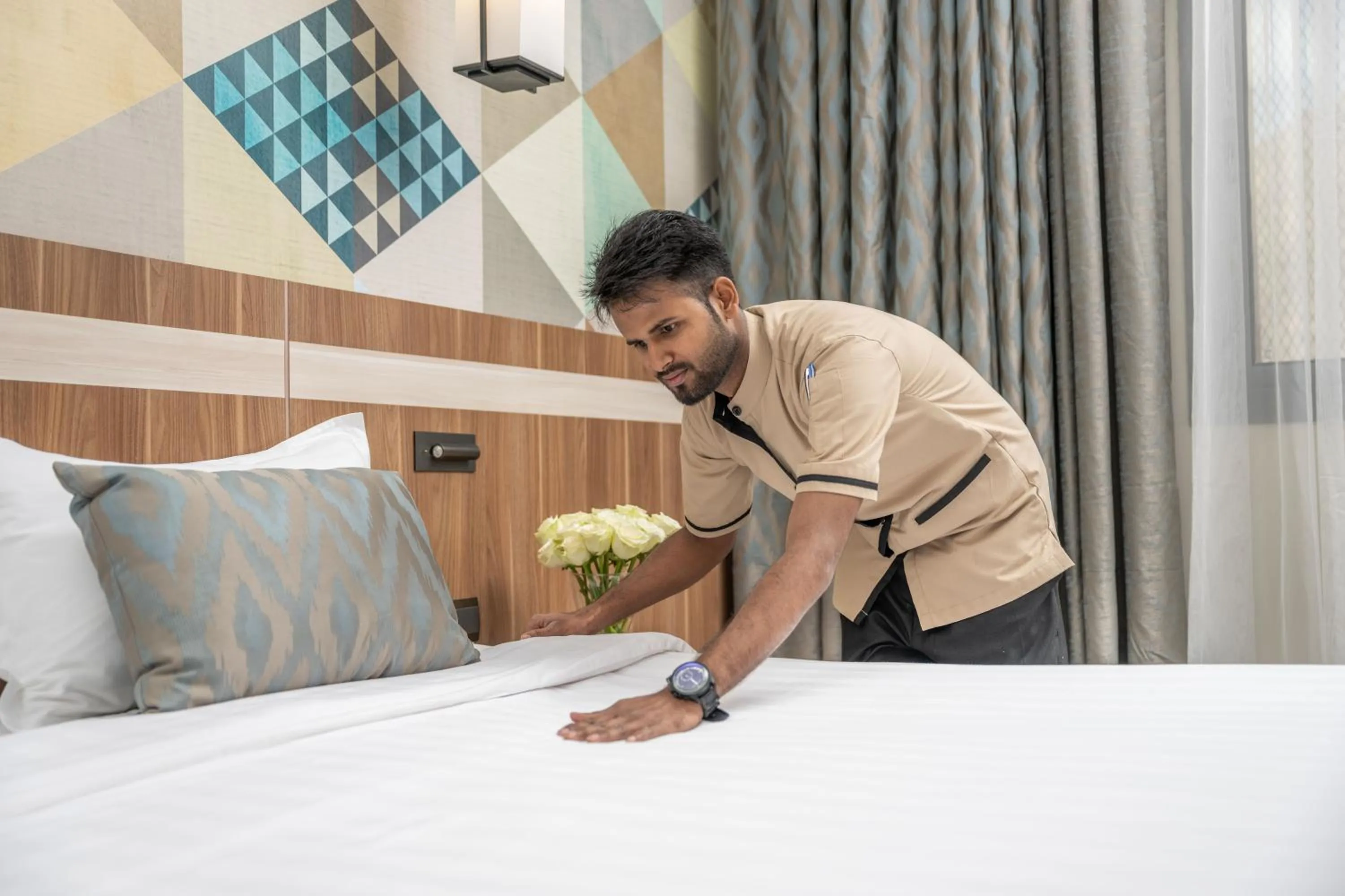 Staff, Bed in Roots Hotel