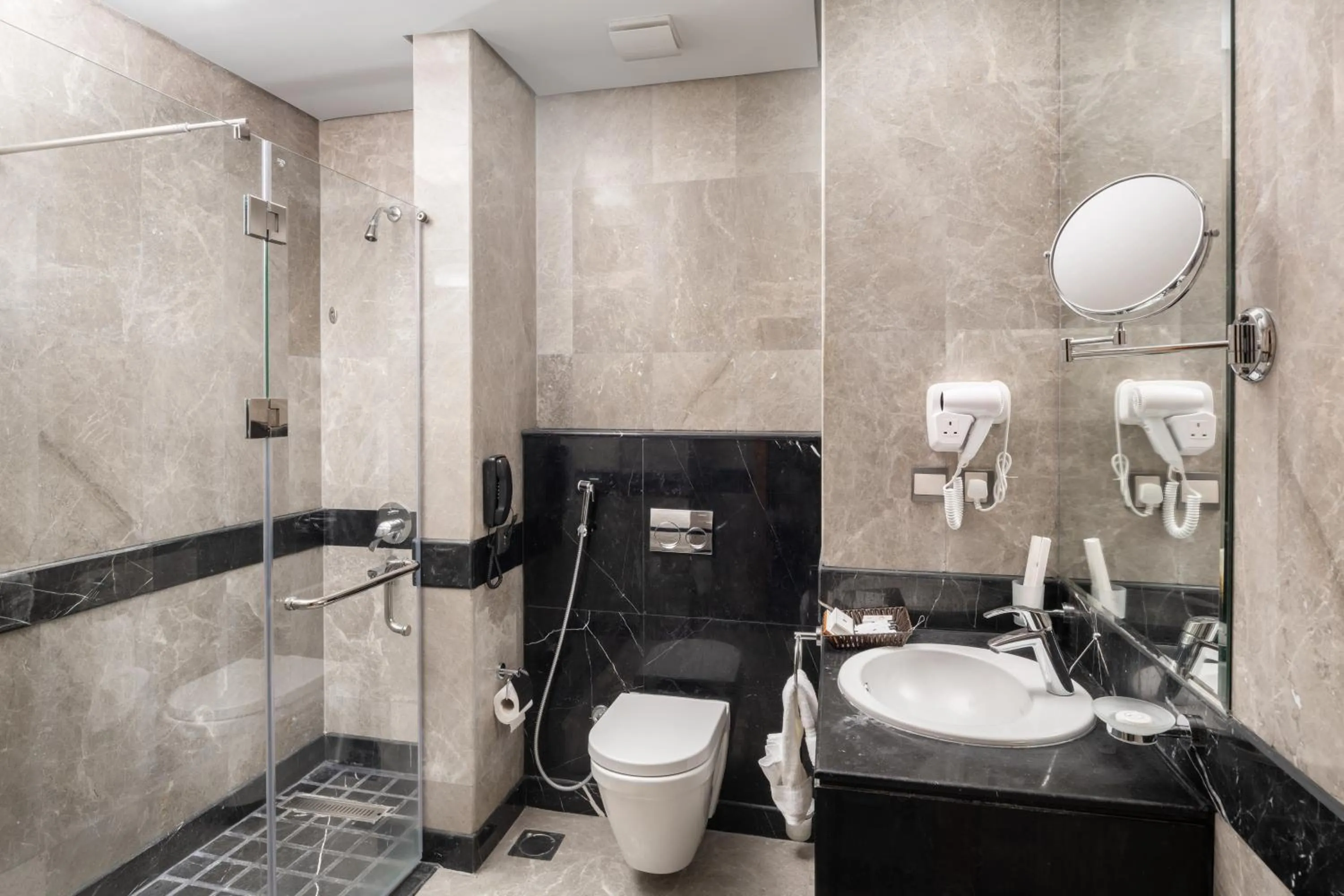 Bathroom in Roots Hotel