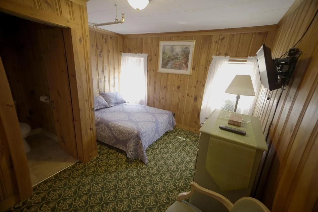 Betty Doon Motor Hotel