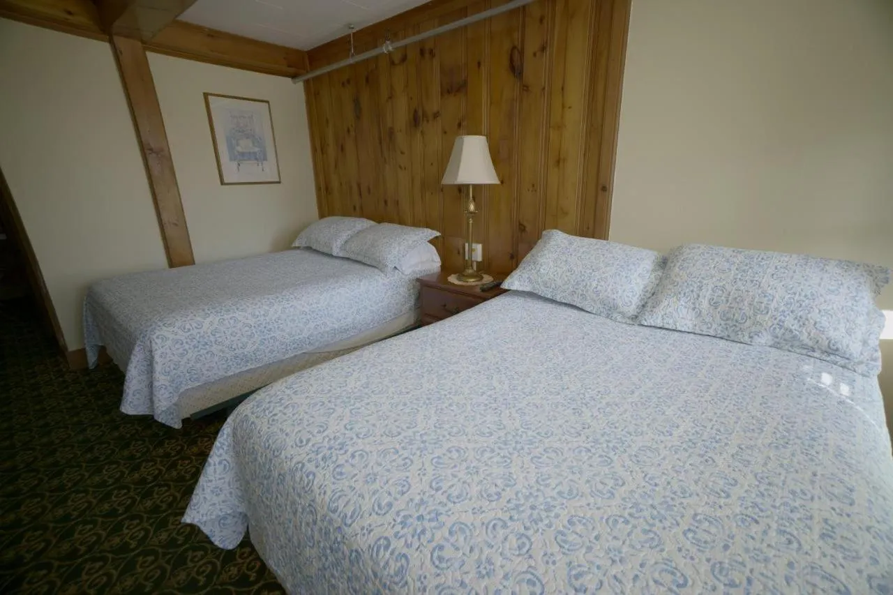 Betty Doon Motor Hotel