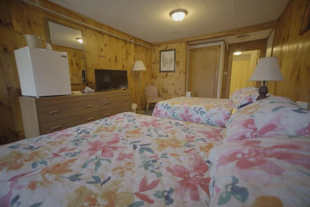 Betty Doon Motor Hotel