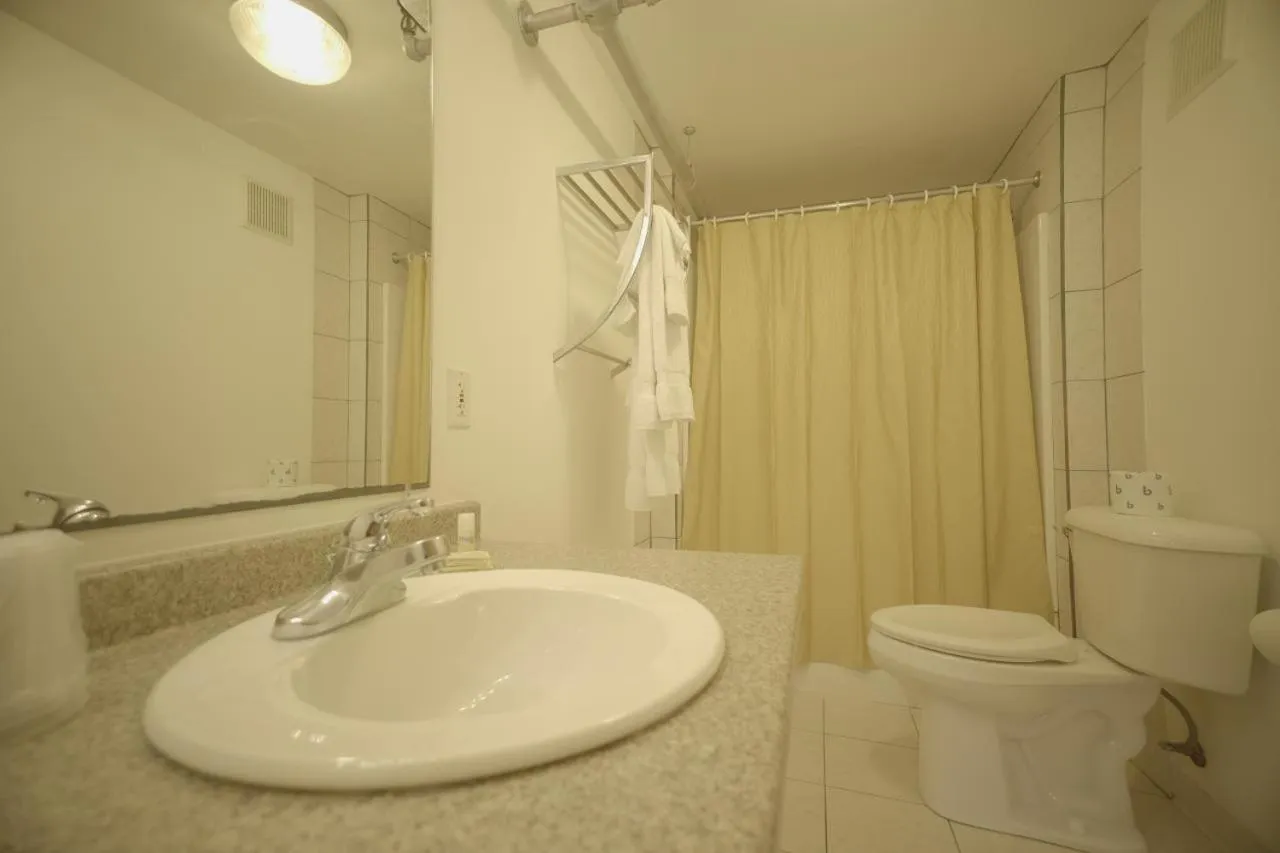 Betty Doon Motor Hotel