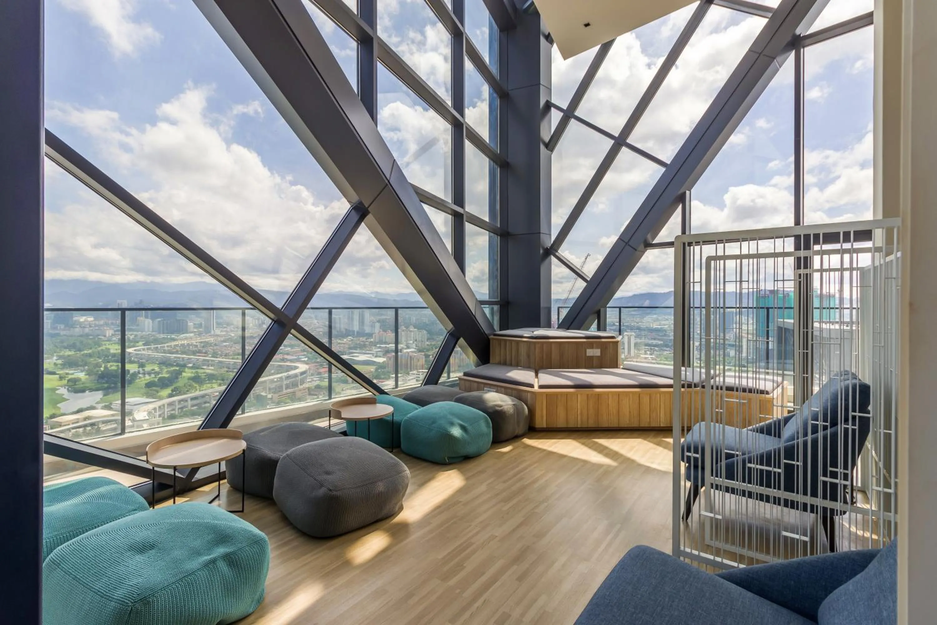 Lounge or bar in Continew Residensi by Airhost