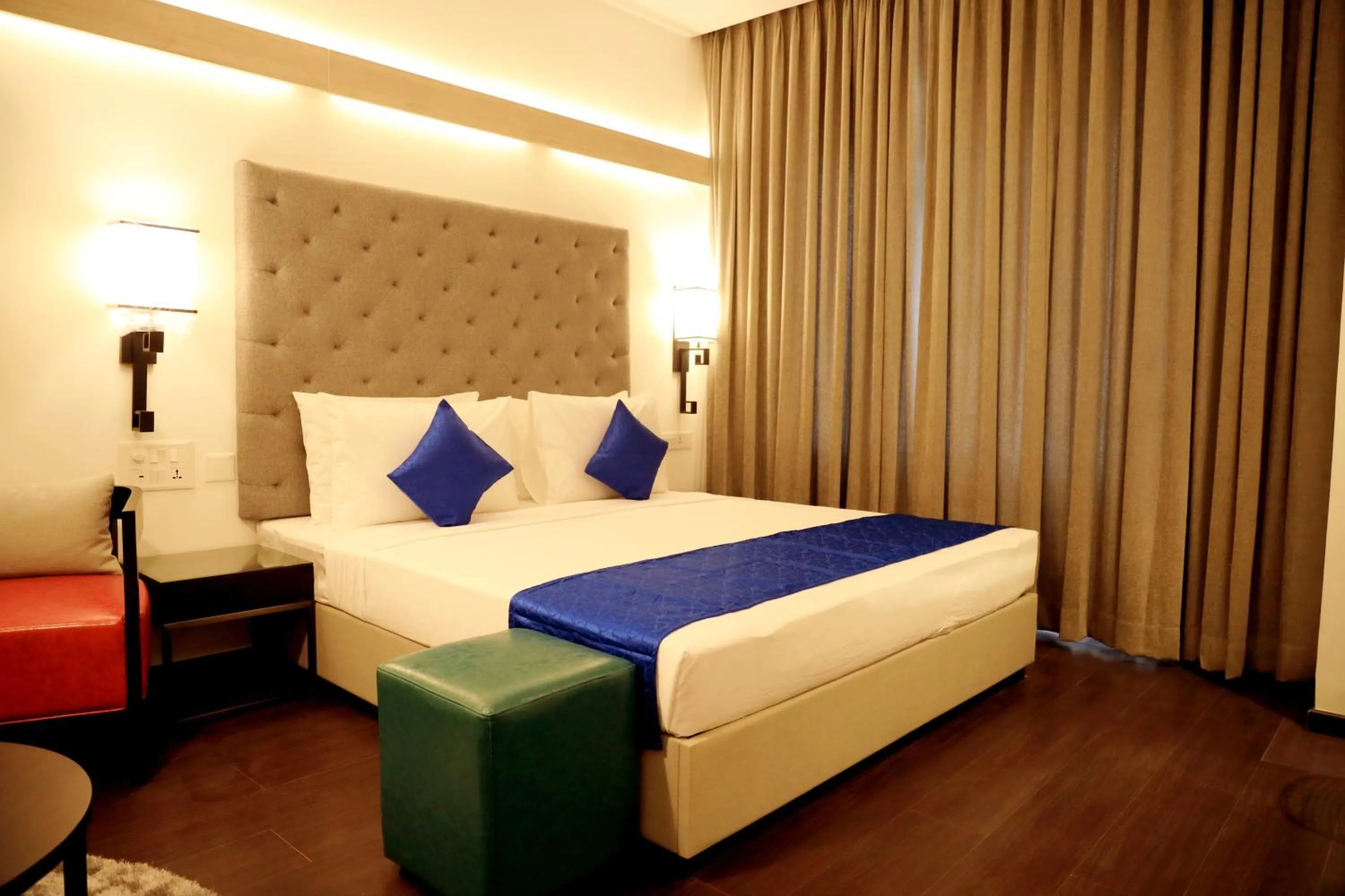 Photo of the whole room, Bed in Hotel Deccan Serai Grande, Gachibowli, Hyderabad