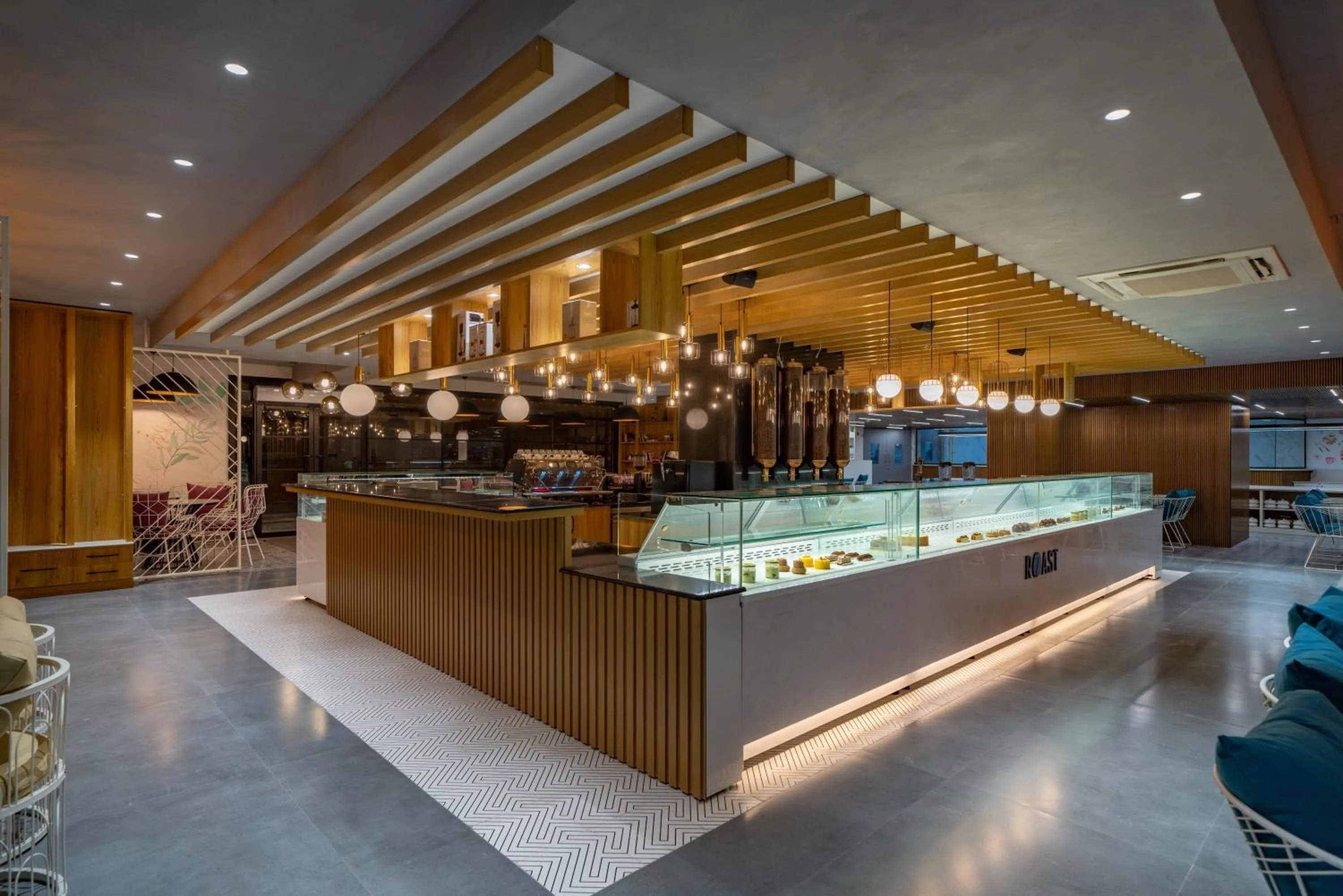 Restaurant/places to eat in Hotel Deccan Serai Grande, Gachibowli, Hyderabad