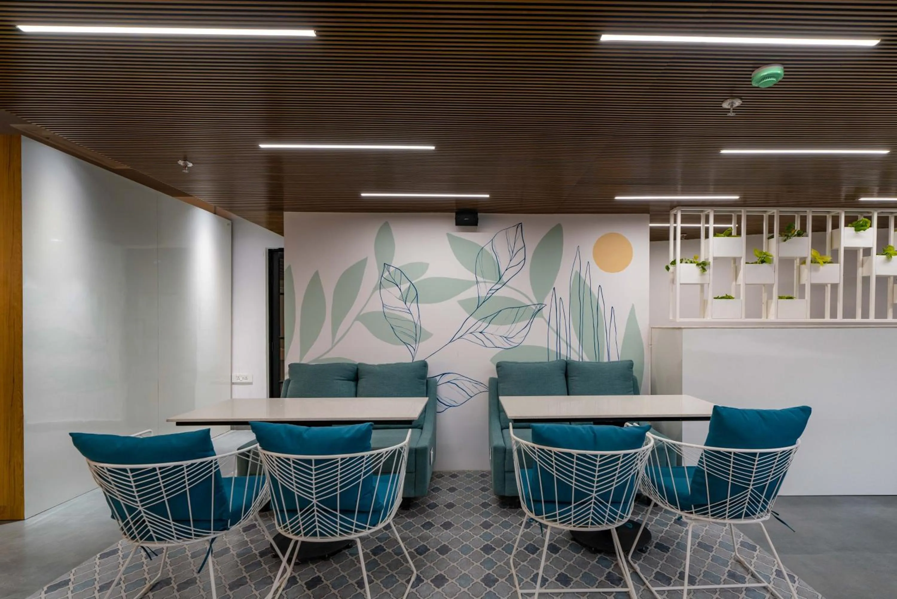 Restaurant/places to eat in Hotel Deccan Serai Grande, Gachibowli, Hyderabad