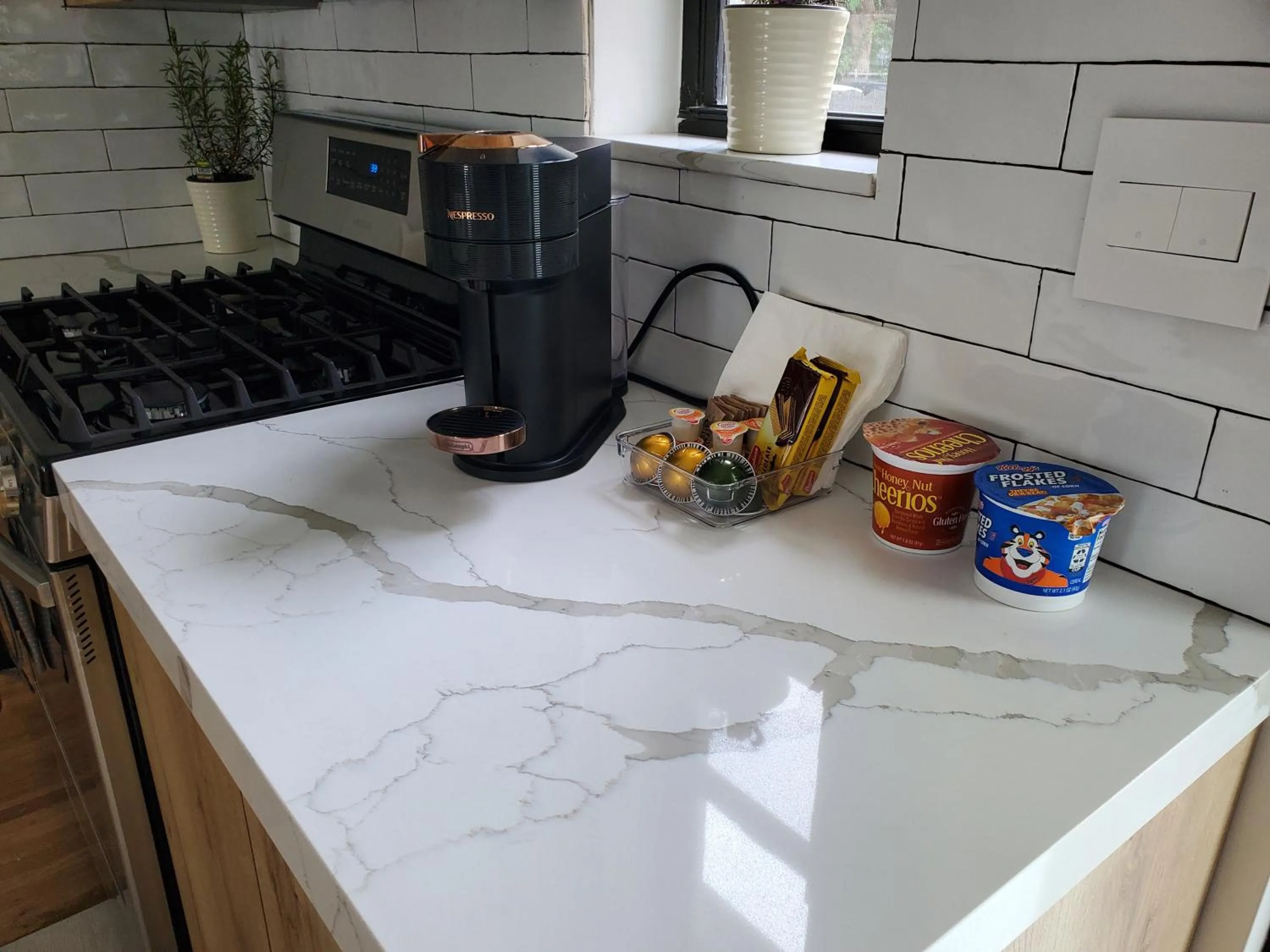 Coffee/tea facilities in Casa Cuba in Little Havana, Brickell, Calle 8 and 10 minutes to the Beach FREE PARKING