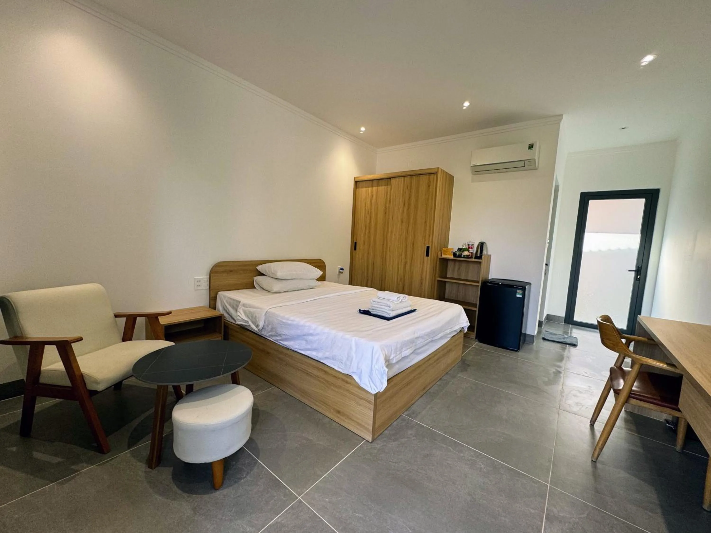 Photo of the whole room in Minh Hai Resort