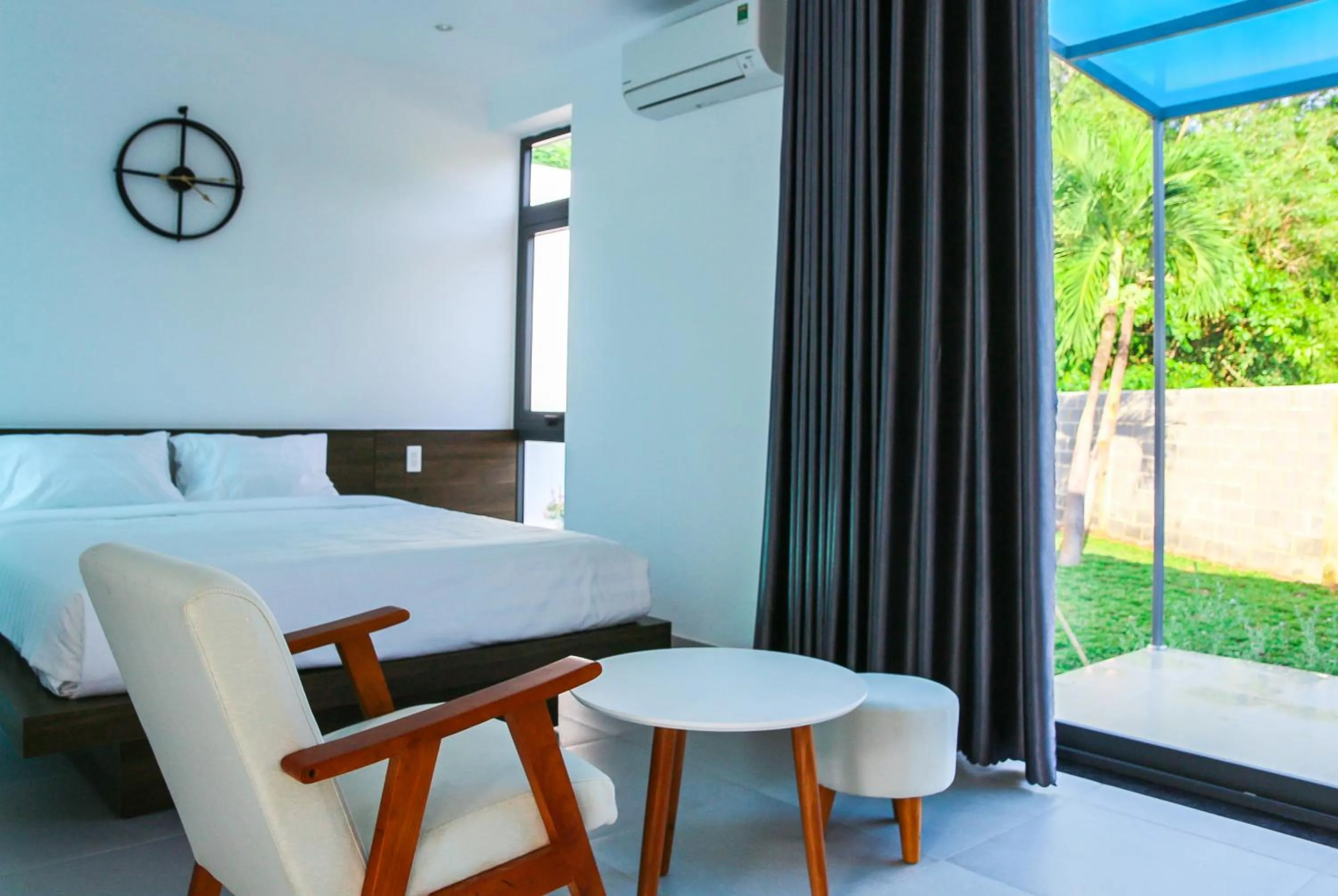 Bed in Minh Hai Resort