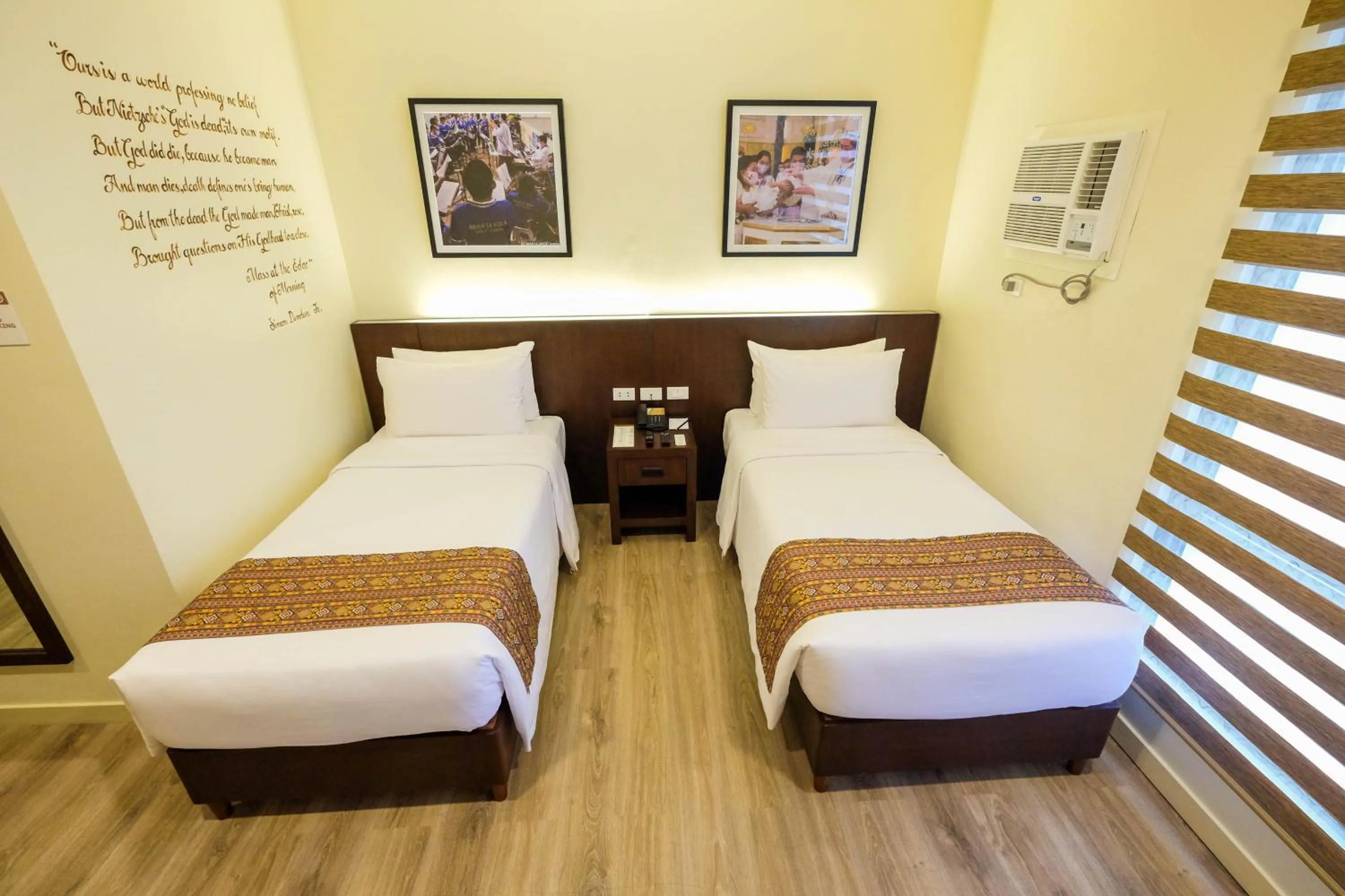 Bed in Cebu Quincentennial Hotel