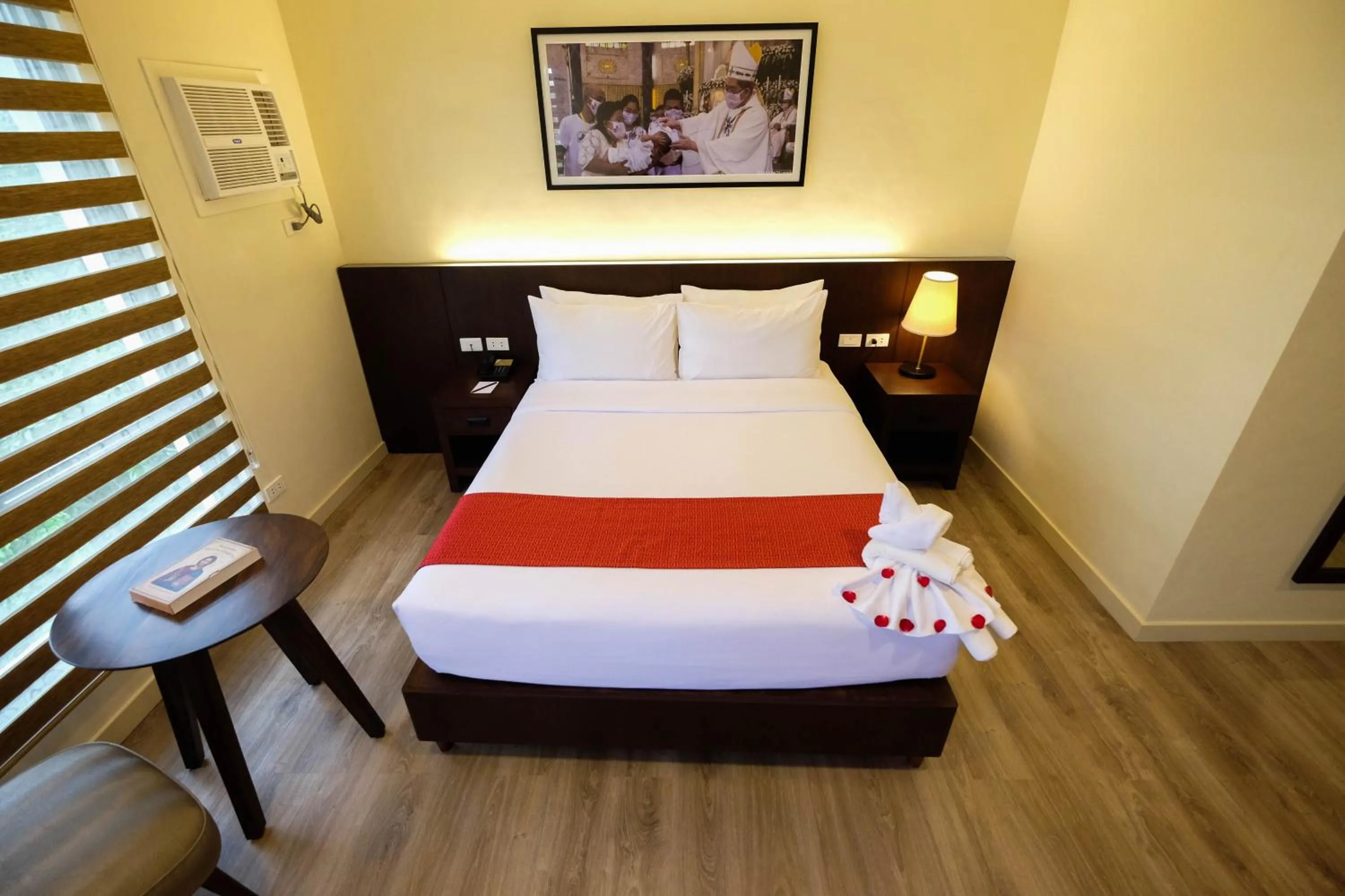 Bed in Cebu Quincentennial Hotel