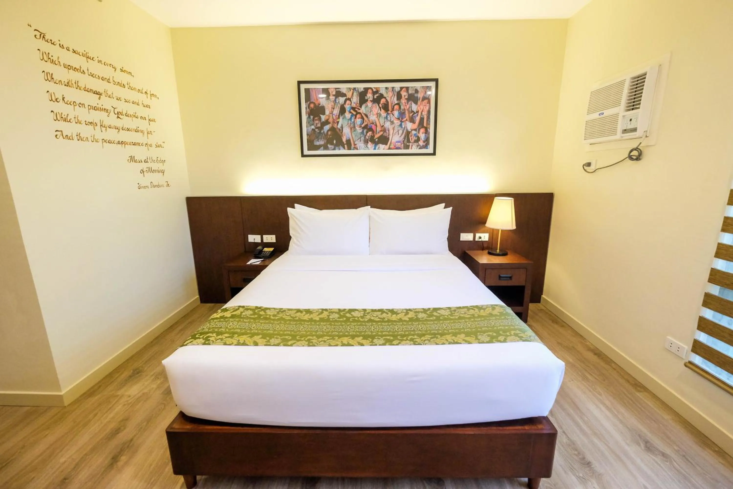 Bed in Cebu Quincentennial Hotel