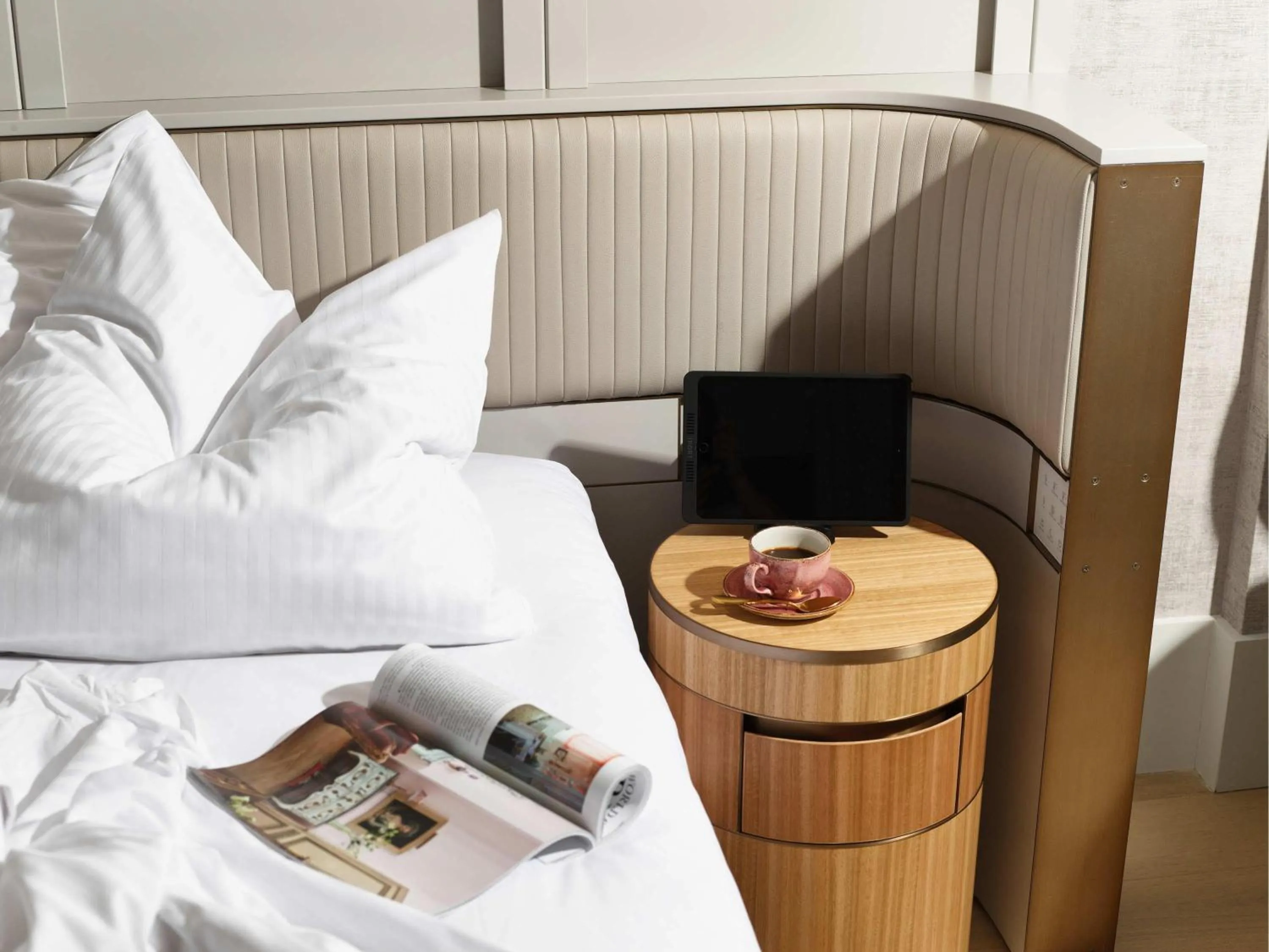 Bedroom, Bed in The Porter House Hotel Sydney - MGallery