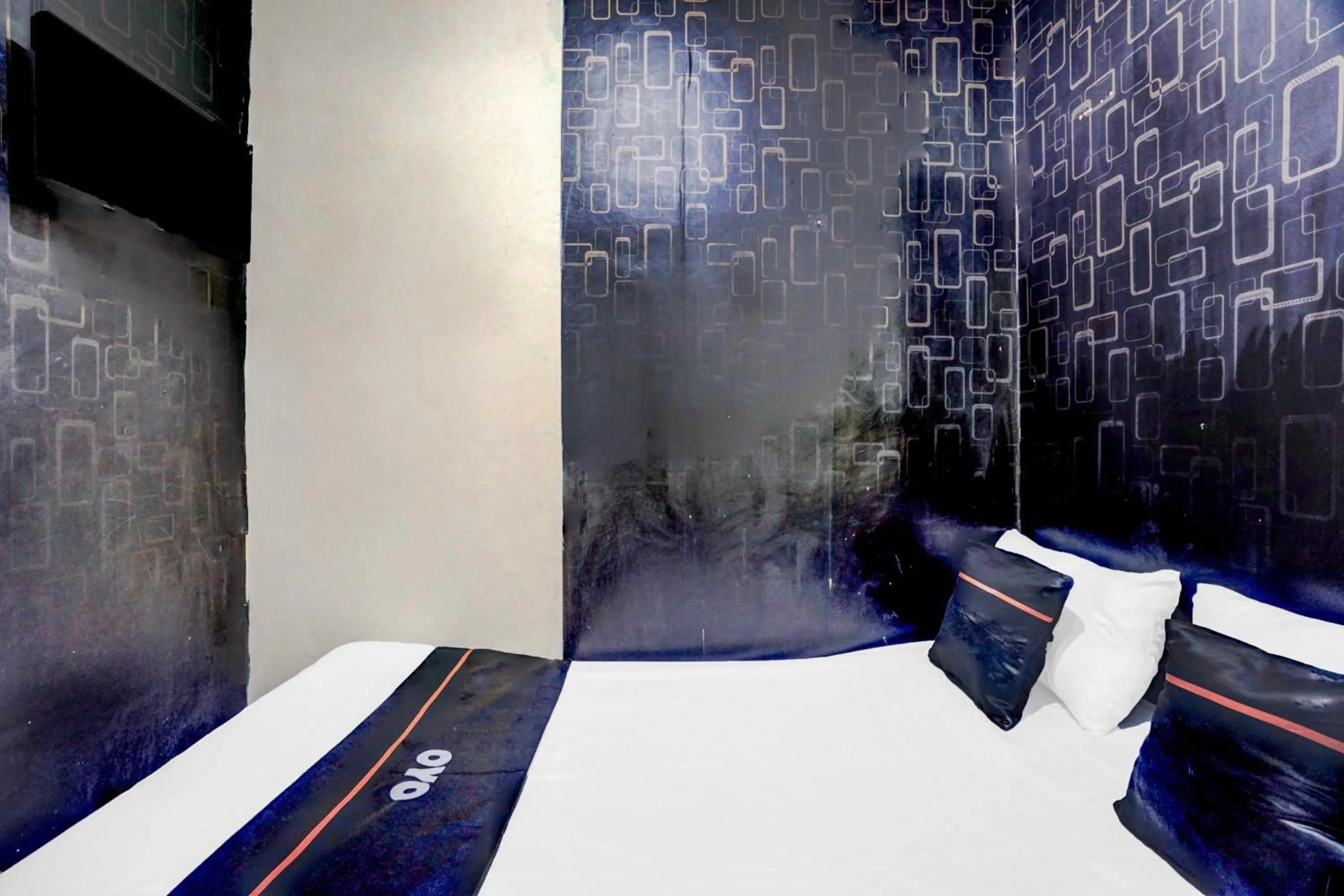 Bedroom, Bed in Hotel O Surabaya near Universitas Airlangga formerly Kertajaya Residence Surabaya