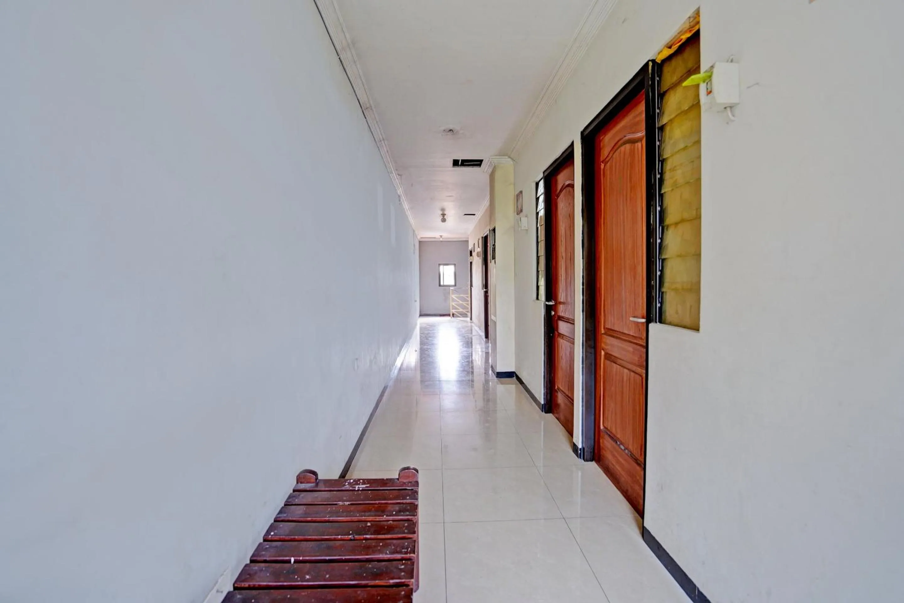 Lobby or reception in OYO 91126 Kertajaya Residence Surabaya